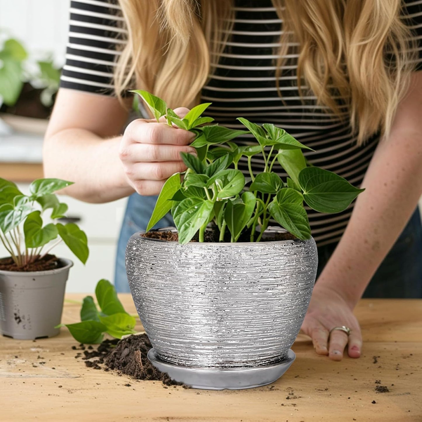 Ceramic Modern Glaze Succulent Planter Pot with Drainage Hole and Saucer 6 Inch Round Flower Plant Pot for Indoor Outdoor Herb Snake Plants