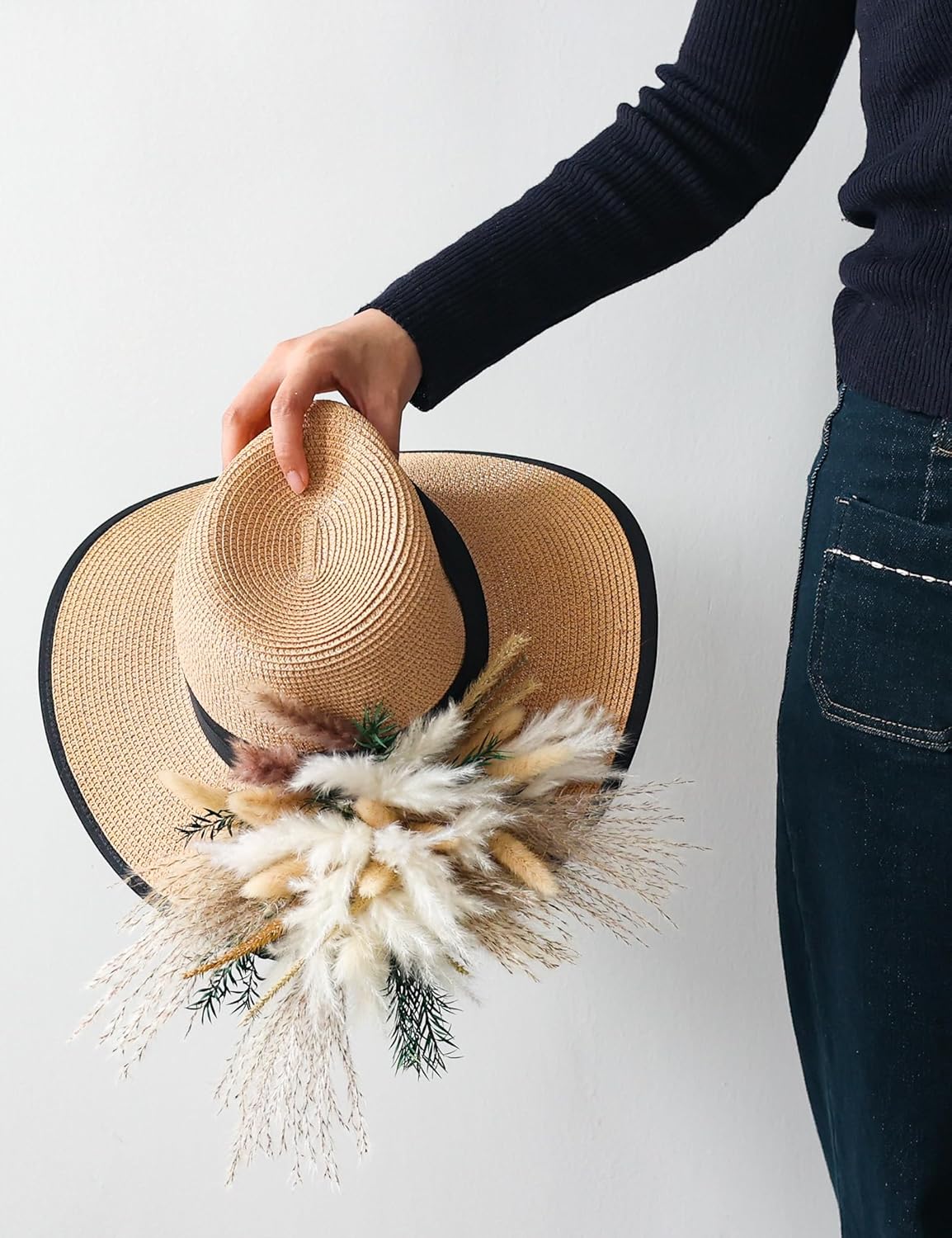 xin's convey 120 PCS Dried Pampas Grass, Dried Flowers, Reed Grass Bouquet for Bohemian Flowers Home Table Wedding Decoration, Rustic Farmhour.(Light Brown)