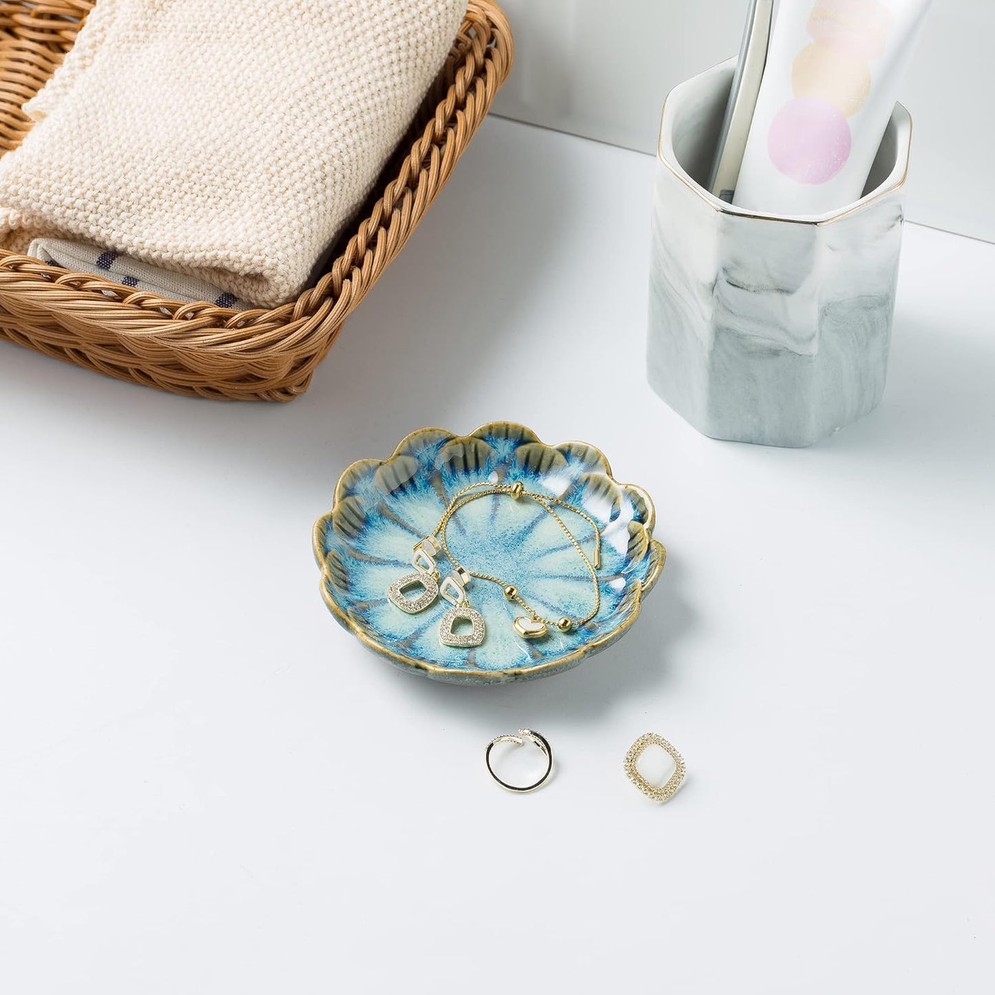 Jewelry Dish Tray, Ring Dish, Ceramic Trinket Tray, Key Bowl, Decorative Plate, for Friends Sisters Daughter Mother (Milky White)