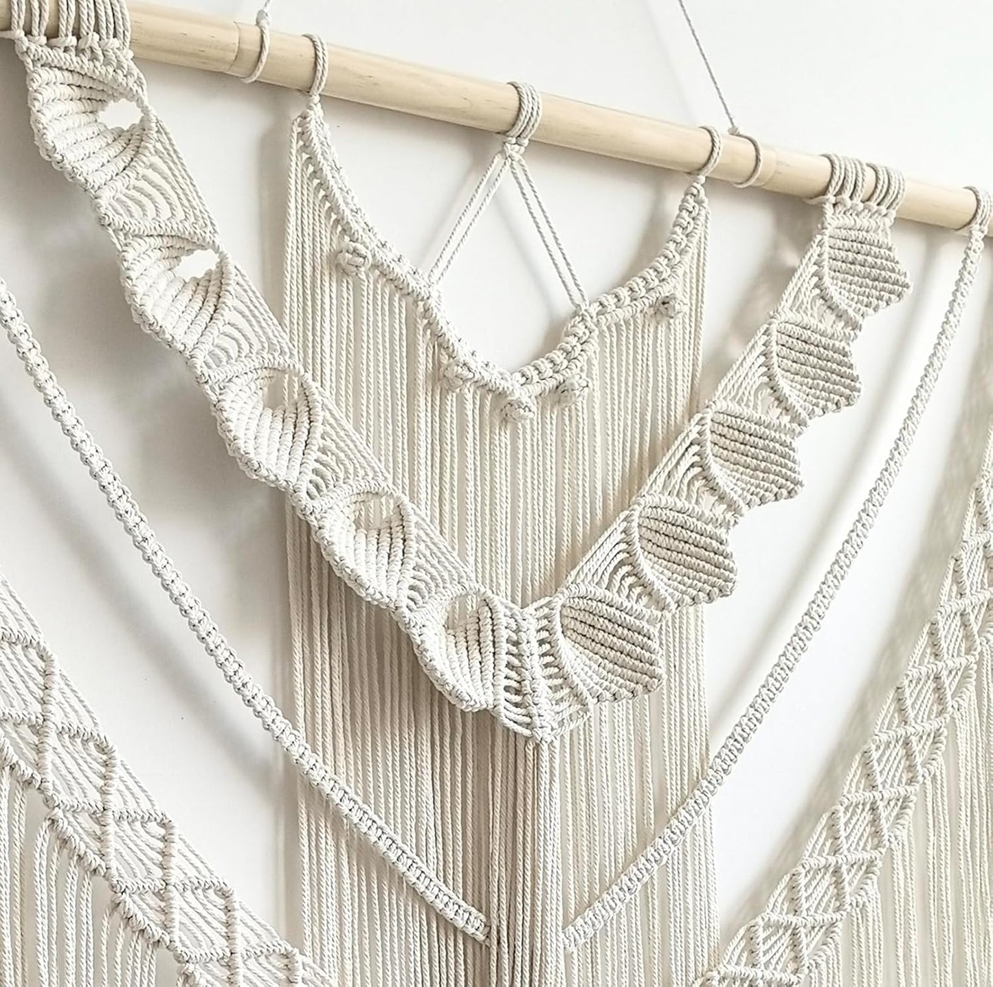 Achart Macrame Wall Hanging Large- Boho Wall Decor- large wall art- Wall Decor Living Room- Macrame Tapestry Boho Decor for Bedroom (Wooden Bead)