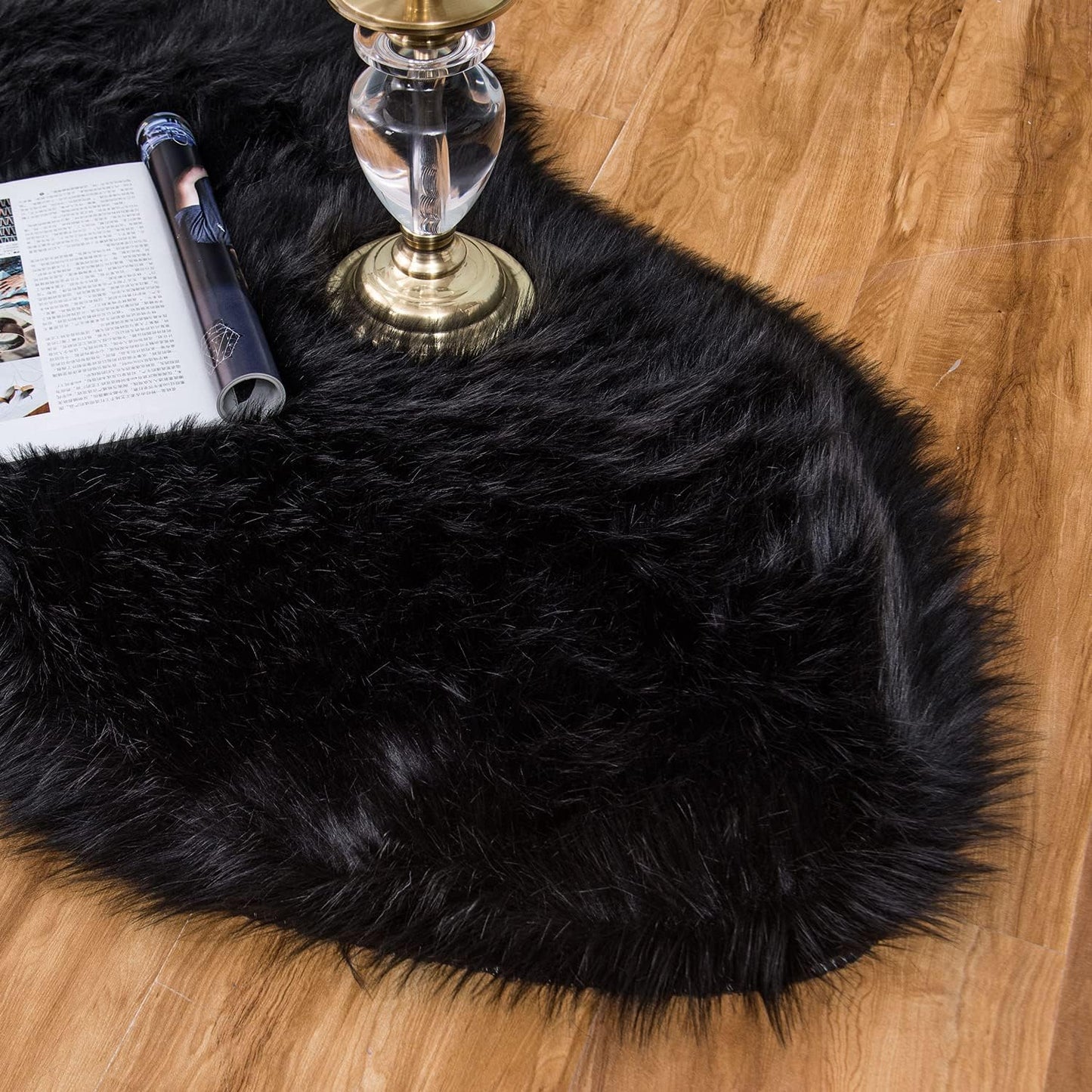 EasyJoy Ultra Soft Fluffy/Fuzzy Shaggy Area Rug Faux Fur Chair Cover Seat Pad for Bedroom Floor Sofa Living Room (2 x 6 ft Sheepskin, Beige)