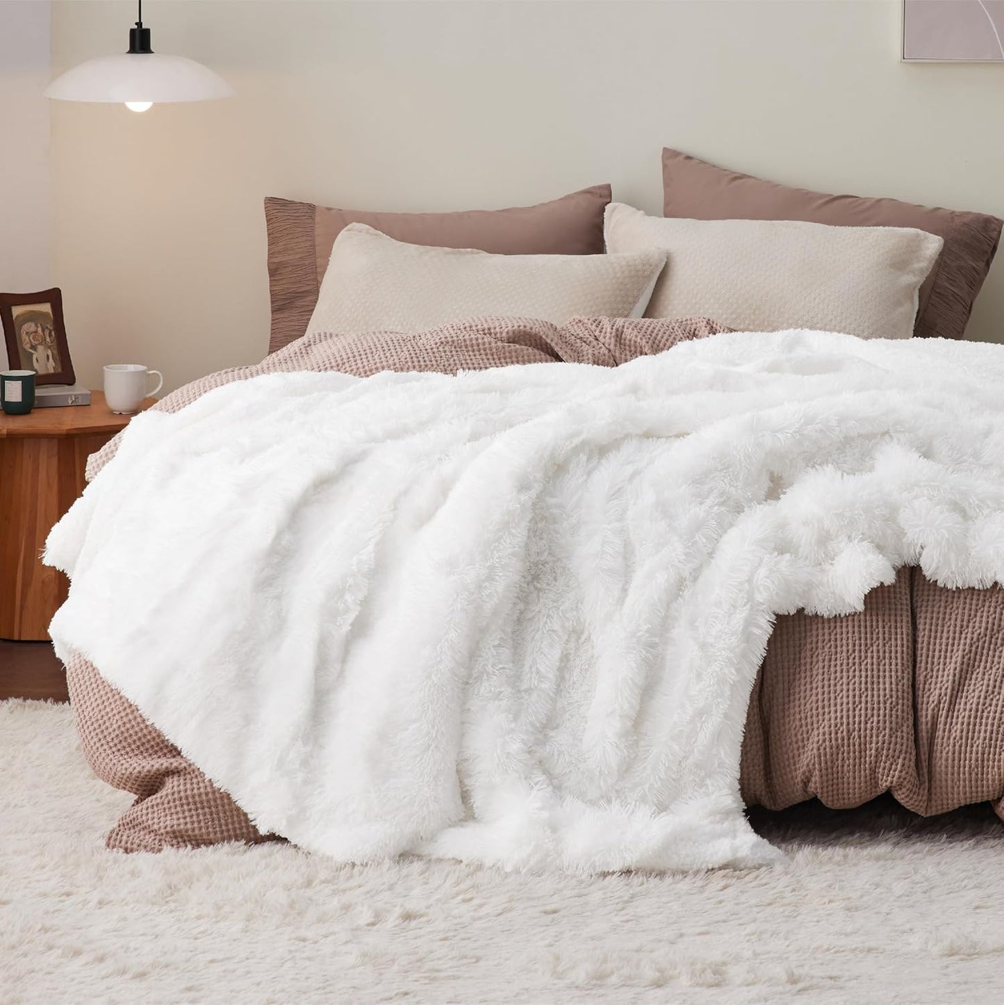 Bedsure GentleSoft Fluffy Fuzzy Faux Fur Throw Blanket for Couch, Soft Sherpa Fleece Cozy Gifts for Women, Plush Bed Blanket Room Decor for Men, Thick Warm Minky Teen Gifts Winter Bedding