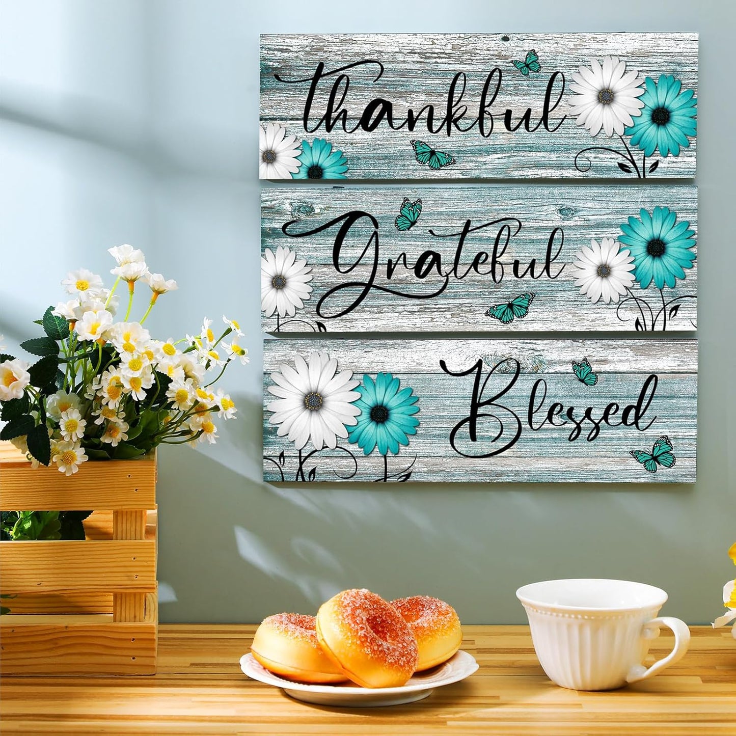 Geetery 3 Pcs Thankful Grateful Blessed Wooden Signs Rustic Daisy Wood Wall Decor Inspirational Wall Art Signs Rustic Wooden Hanging Decorations for Bedroom Kitchen Living Room Bathroom Home (Blue)