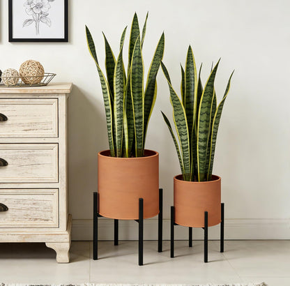 ARNIS Modern Plant Pots, Set of 2 Large Planters with Stand, Decorative Planters, Metal Pots with Drainage Holes for Living Room, Office, Garden or Balcony, 8.25 &10.5 Inch, Dirt