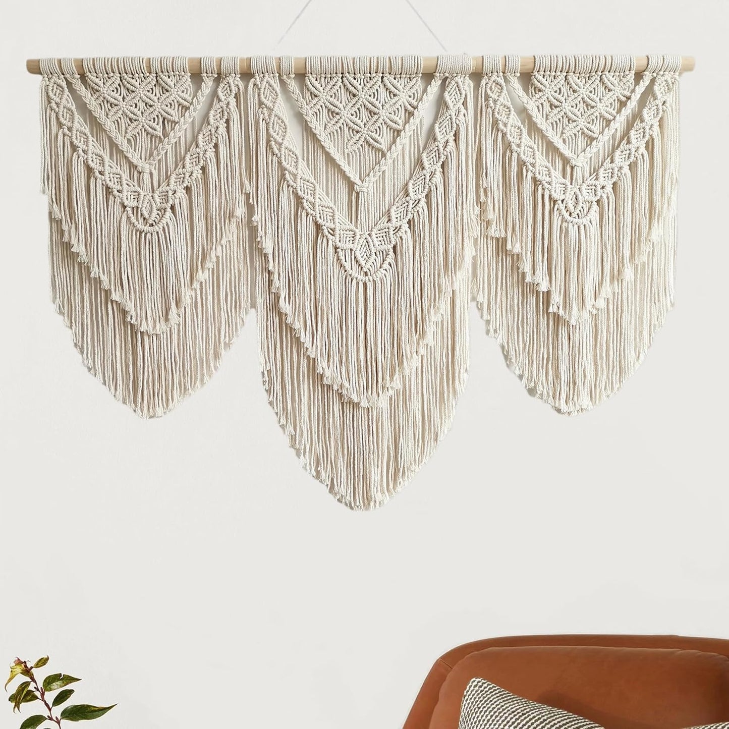 guzhiou large macrame wall hanging - Boho Tapestry Macrame Wall Decor Art- Chic Bohemian Handmade Woven Tapestry Home Decoration for Bedroom Living Room Apartment Wedding Party - 43"x32" (Wood bead)
