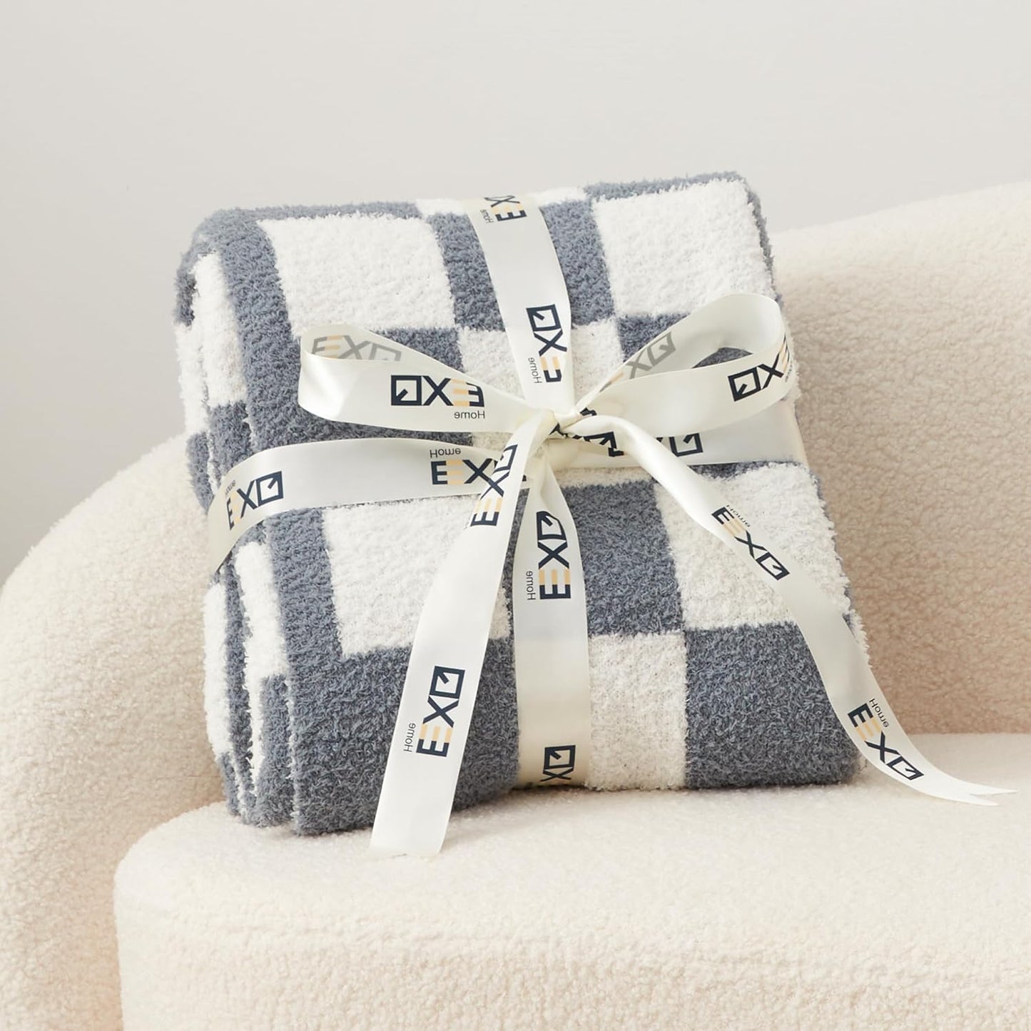 EXQ Home Fleece Throw Blanket for Couch or Bed - 3D Imitation Turtle Shell Jacquard Decorative Blankets - Cozy Soft Lightweight Fuzzy Flannel Blanket Suitable for All Seasons(50"×60",Beige)