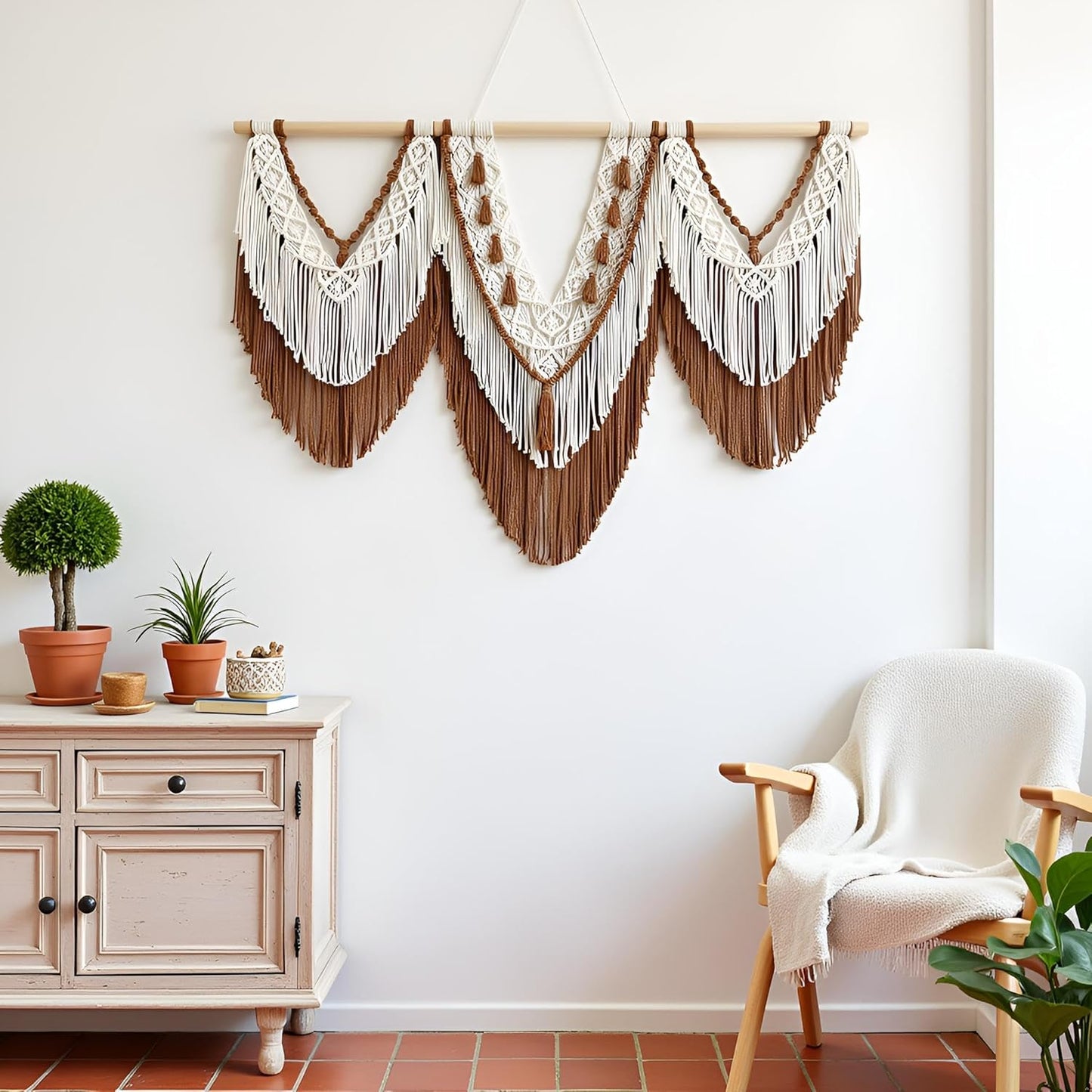 guzhiou large macrame wall hanging - Boho Tapestry Macrame Wall Decor Art- Chic Bohemian Handmade Woven Tapestry Home Decoration for Bedroom Living Room Apartment Wedding Party - 43"x32" (Wood bead)