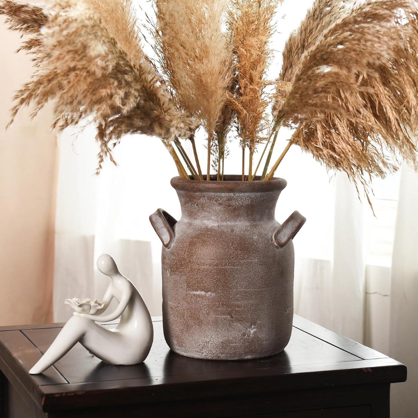 Quoowiit Ceramic Rustic Farmhouse Vase, Distressed Decorative Flower Vases for Home Decor, Ideal Shelf Decor, Green Boho Vase for Living Room Bedroom Kitchen Office Centerpiece Table Decorations