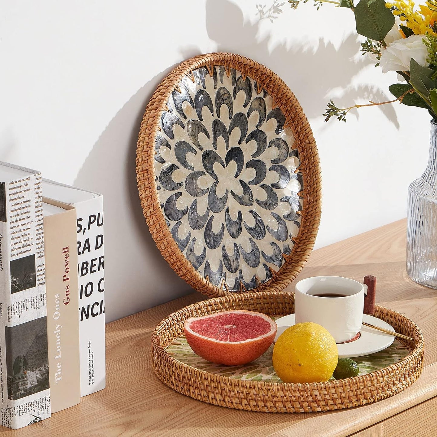 Round Rattan Tray with Mother of Pearl Inlay, Rattan Serving Tray with Wooden Base, Decorative Wicker Basket for Table Decor, Storage and Display of Coffee Bread Food Fruit (Leaf)