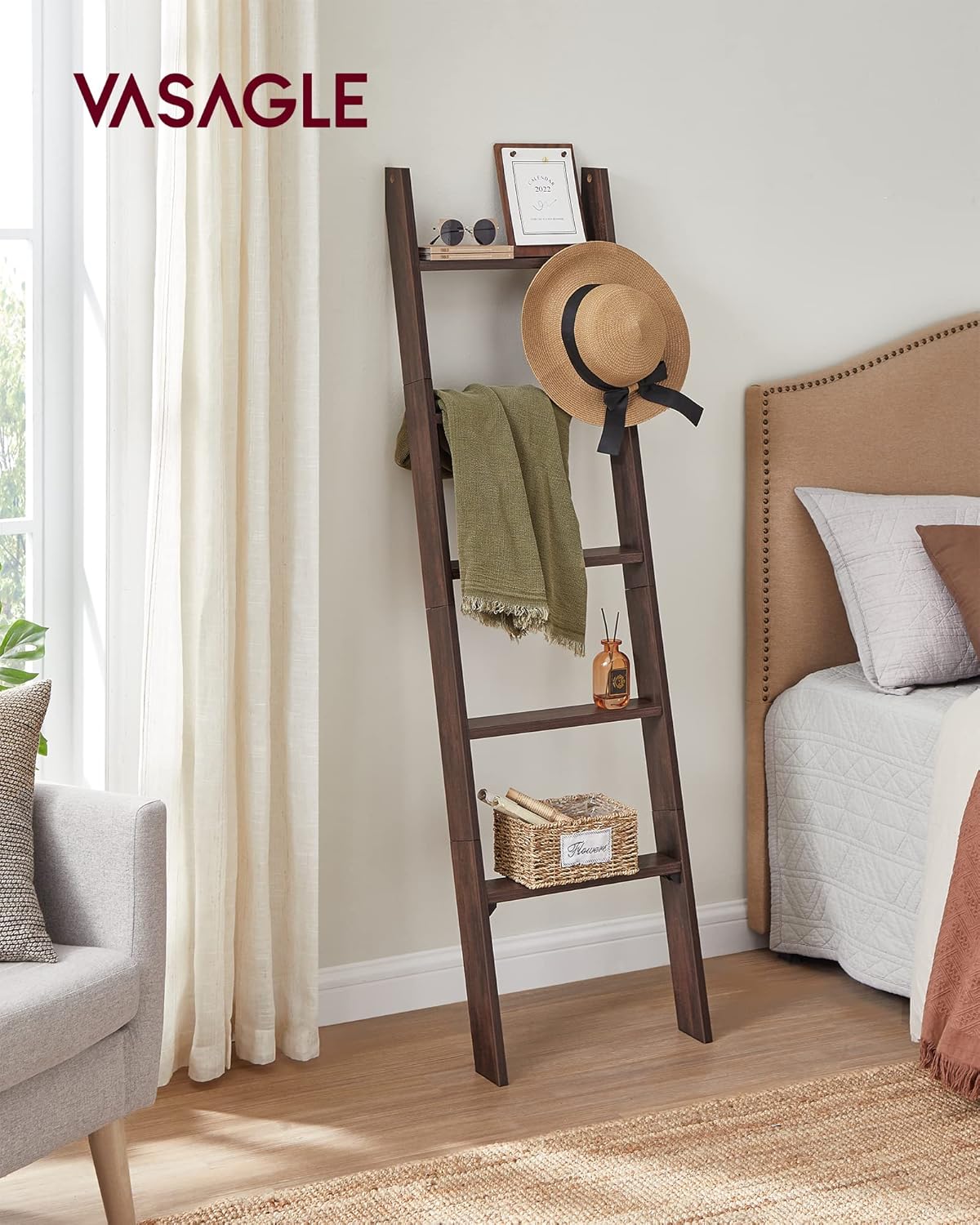 VASAGLE Blanket Ladder Decorative Farmhouse for The Living Room, 5-Tier Ladder Shelf, Ladder Rack for Storage and Decor, Honey Brown ULLS018K41