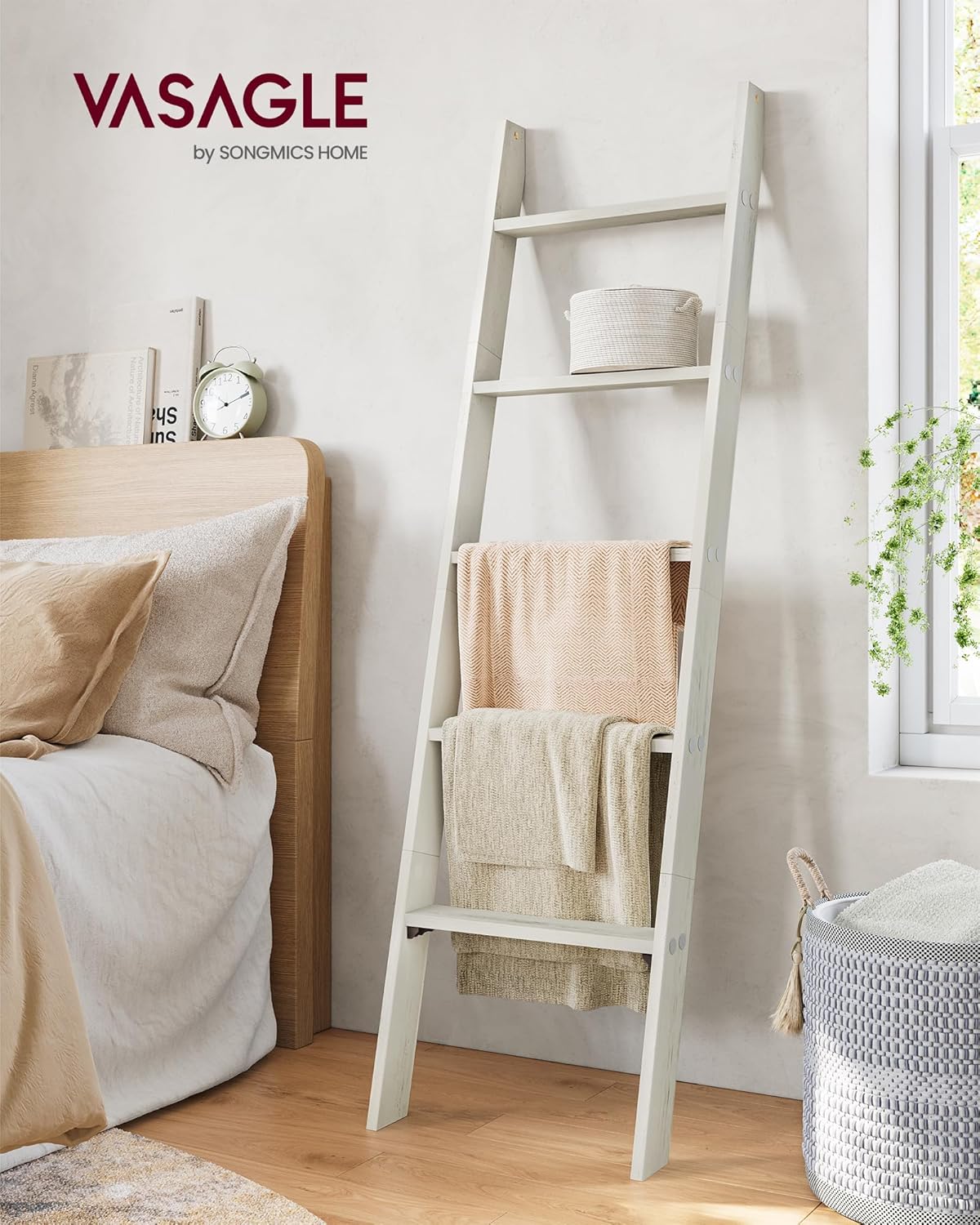 VASAGLE Blanket Ladder Decorative Farmhouse for The Living Room, 5-Tier Ladder Shelf, Ladder Rack for Storage and Decor, Honey Brown ULLS018K41
