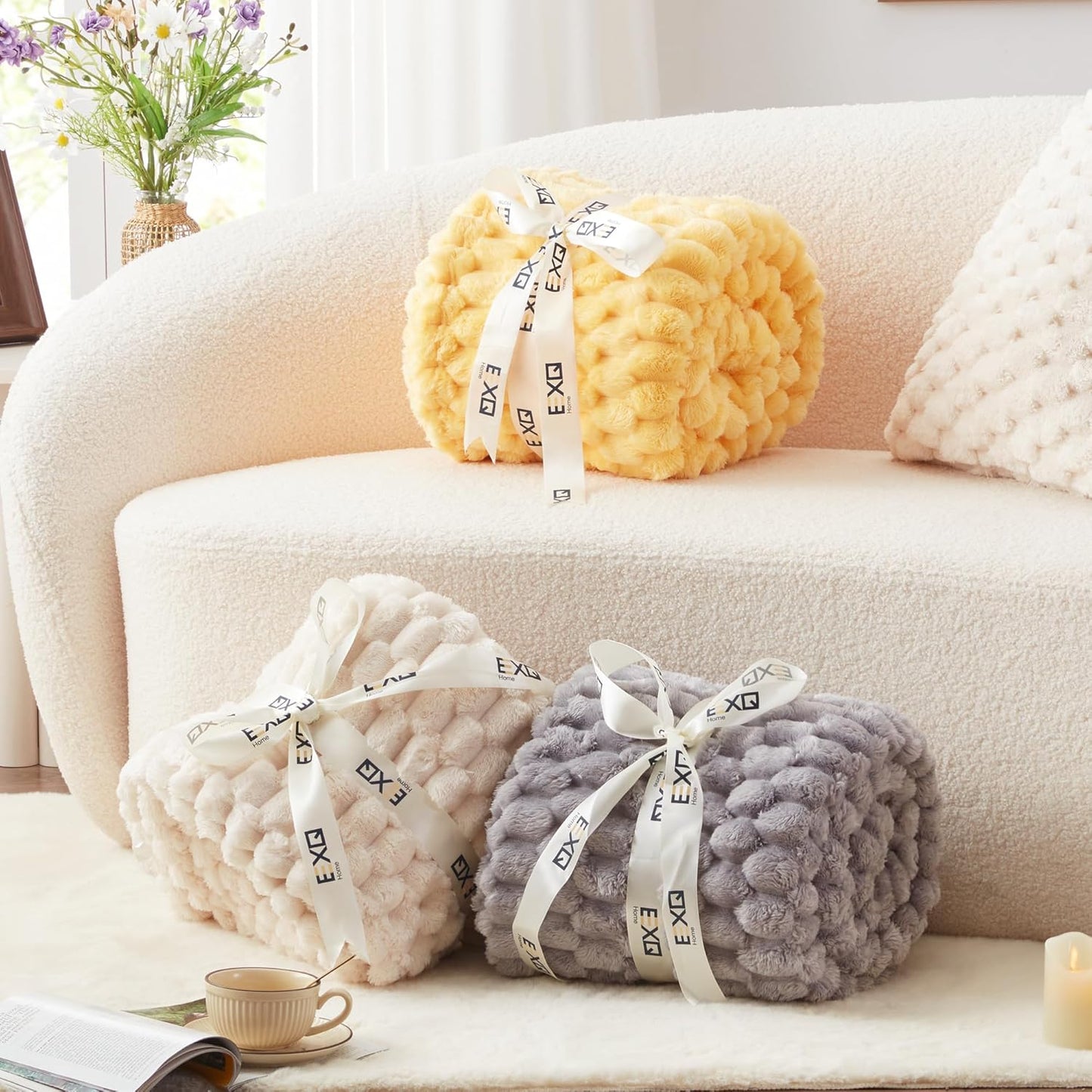 EXQ Home Fleece Throw Blanket for Couch or Bed - 3D Imitation Turtle Shell Jacquard Decorative Blankets - Cozy Soft Lightweight Fuzzy Flannel Blanket Suitable for All Seasons(50"×60",Beige)