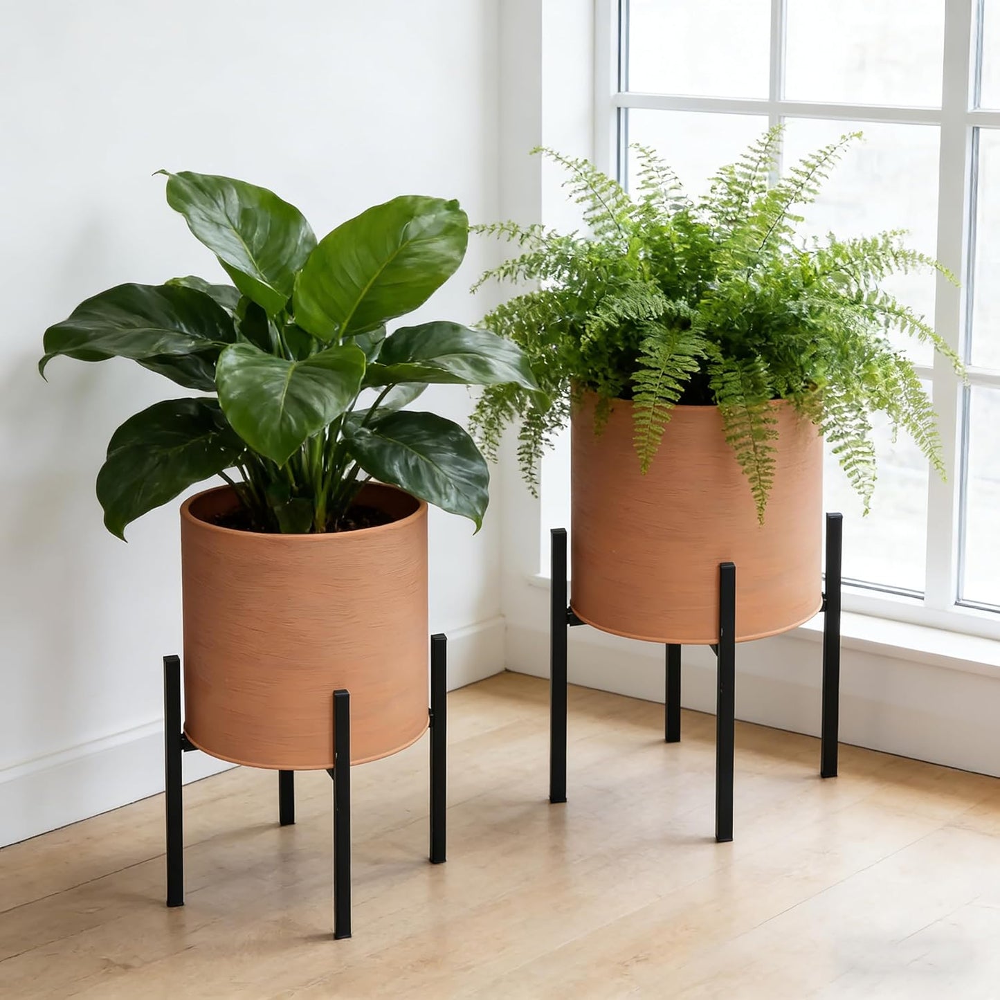 ARNIS Modern Plant Pots, Set of 2 Large Planters with Stand, Decorative Planters, Metal Pots with Drainage Holes for Living Room, Office, Garden or Balcony, 8.25 &10.5 Inch, Dirt