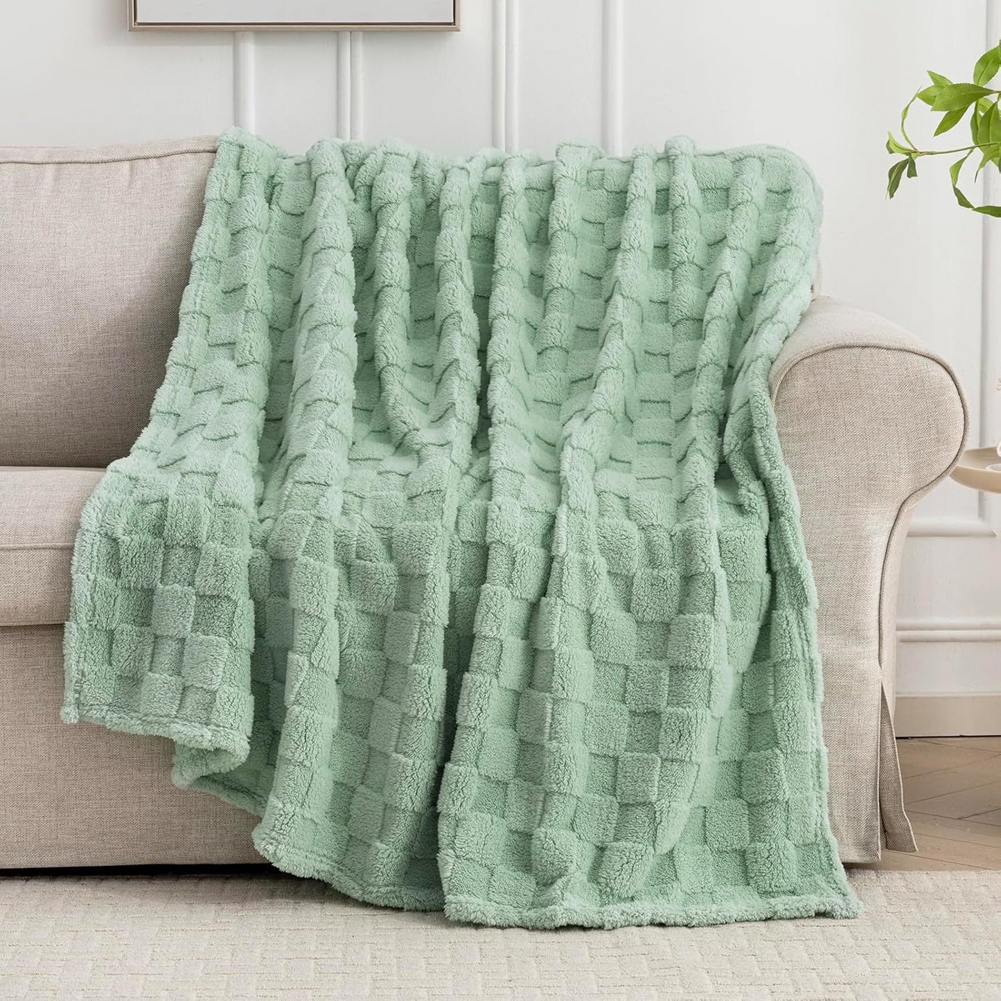 50x70 Inch Rust Throw Blanket - Soft & Fluffy Fleece, Cute & Aesthetic, Perfect for Sofa, Couch, Chair, Bed, Living Room & Bedroom, All-Season Use, Plush & Cozy Decorative Blanket