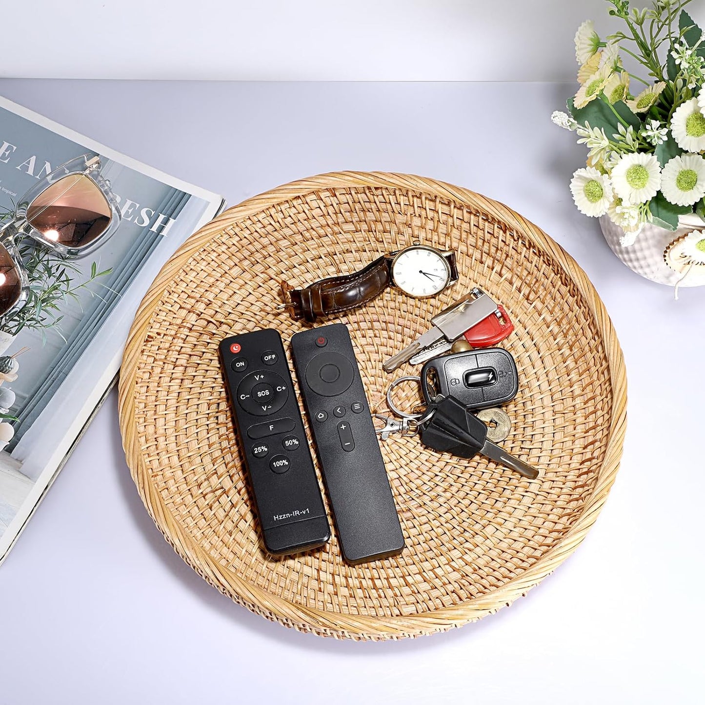 Hipiwe Small Key Basket Bowl for Entryway 7.6" Round Woven Wicker Basket Fruit Serving Tray Woven Basket Wall Decor Rattan Organizer Basket for Keys, Wallet,Whitewash