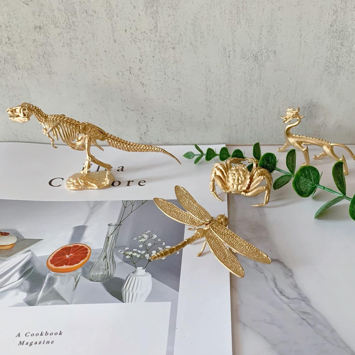 Gold Butterfly Sculpture Solid Metal Insect Ornament Mini Butterfly Figurine for Home Office Garden Desktop Decor