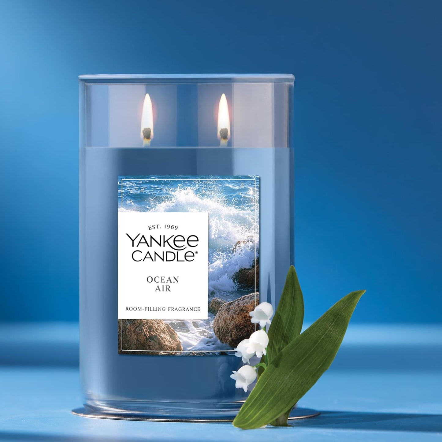 Yankee Candle Large Tumbler Scented Candle with up to 80 Hour Burn Time, Premium Plant Wax Blend for Consistent Burn, 20 oz Tumbler Candle with Room Filling Fragrance, Midsummer's Night