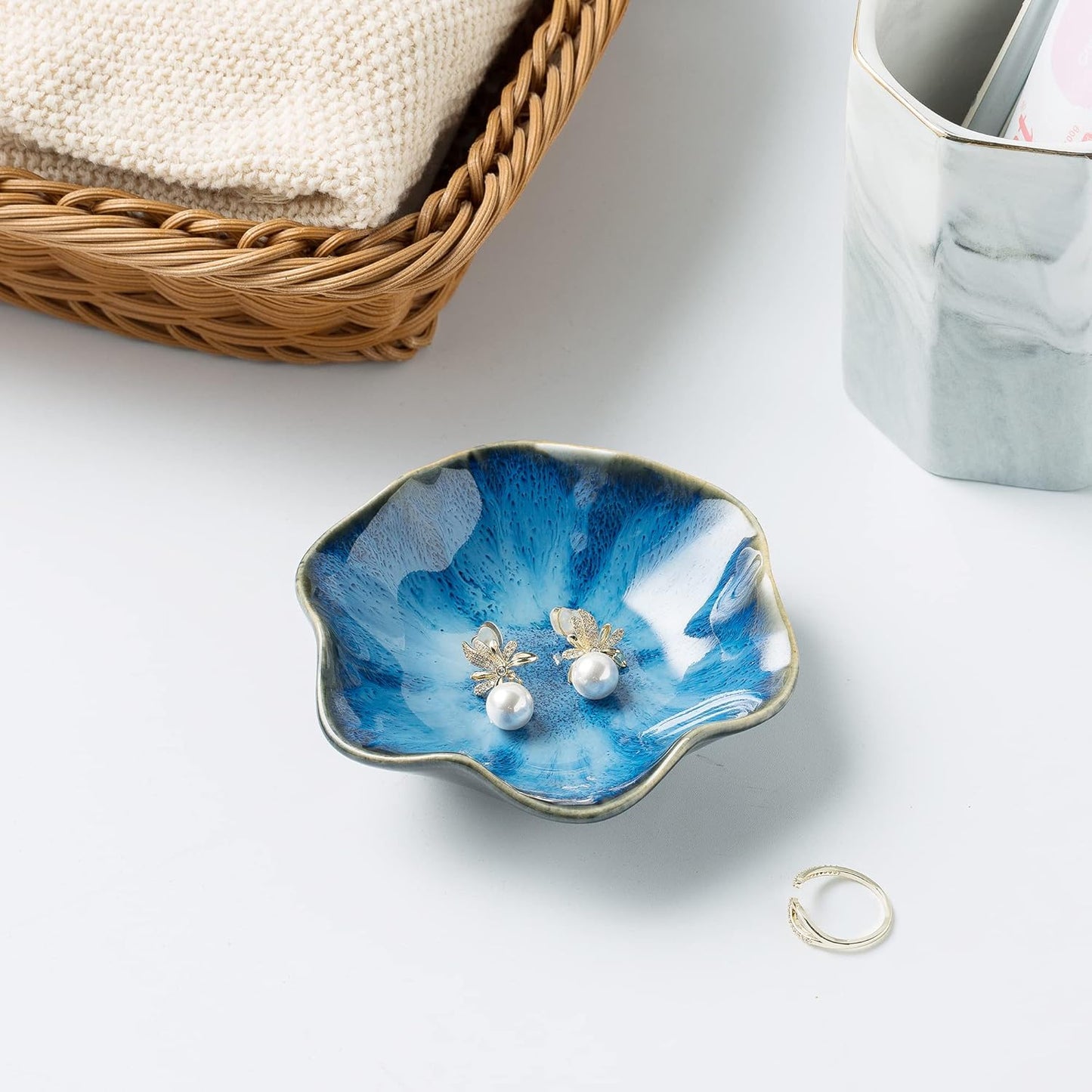 Jewelry Dish Tray, Ring Dish, Ceramic Trinket Tray, Key Bowl, Decorative Plate, for Friends Sisters Daughter Mother (Milky White)