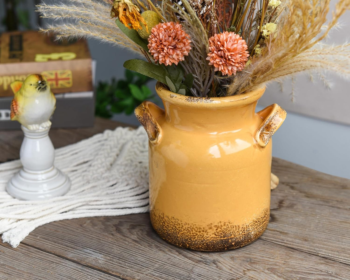 Quoowiit Ceramic Rustic Farmhouse Vase, Distressed Decorative Flower Vases for Home Decor, Ideal Shelf Decor, Green Boho Vase for Living Room Bedroom Kitchen Office Centerpiece Table Decorations