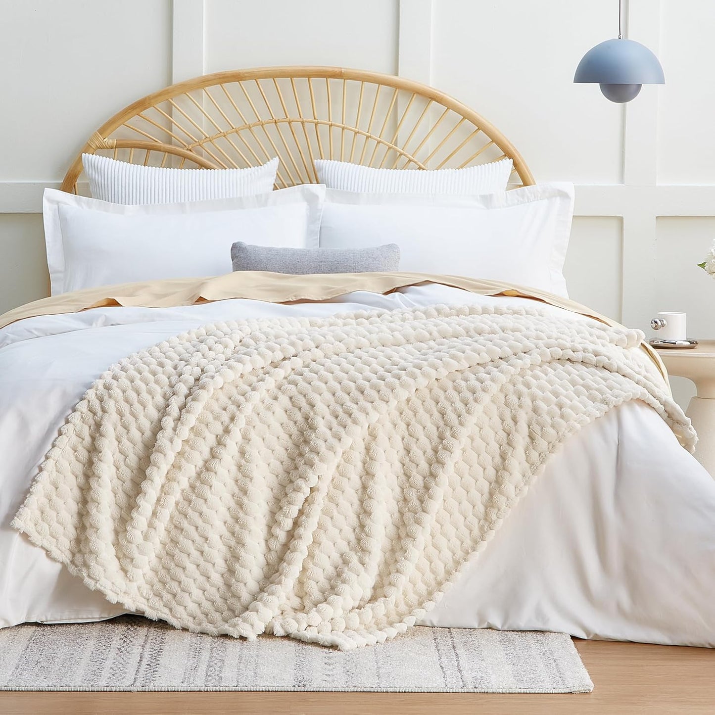 EXQ Home Fleece Throw Blanket for Couch or Bed - 3D Imitation Turtle Shell Jacquard Decorative Blankets - Cozy Soft Lightweight Fuzzy Flannel Blanket Suitable for All Seasons(50"×60",Beige)