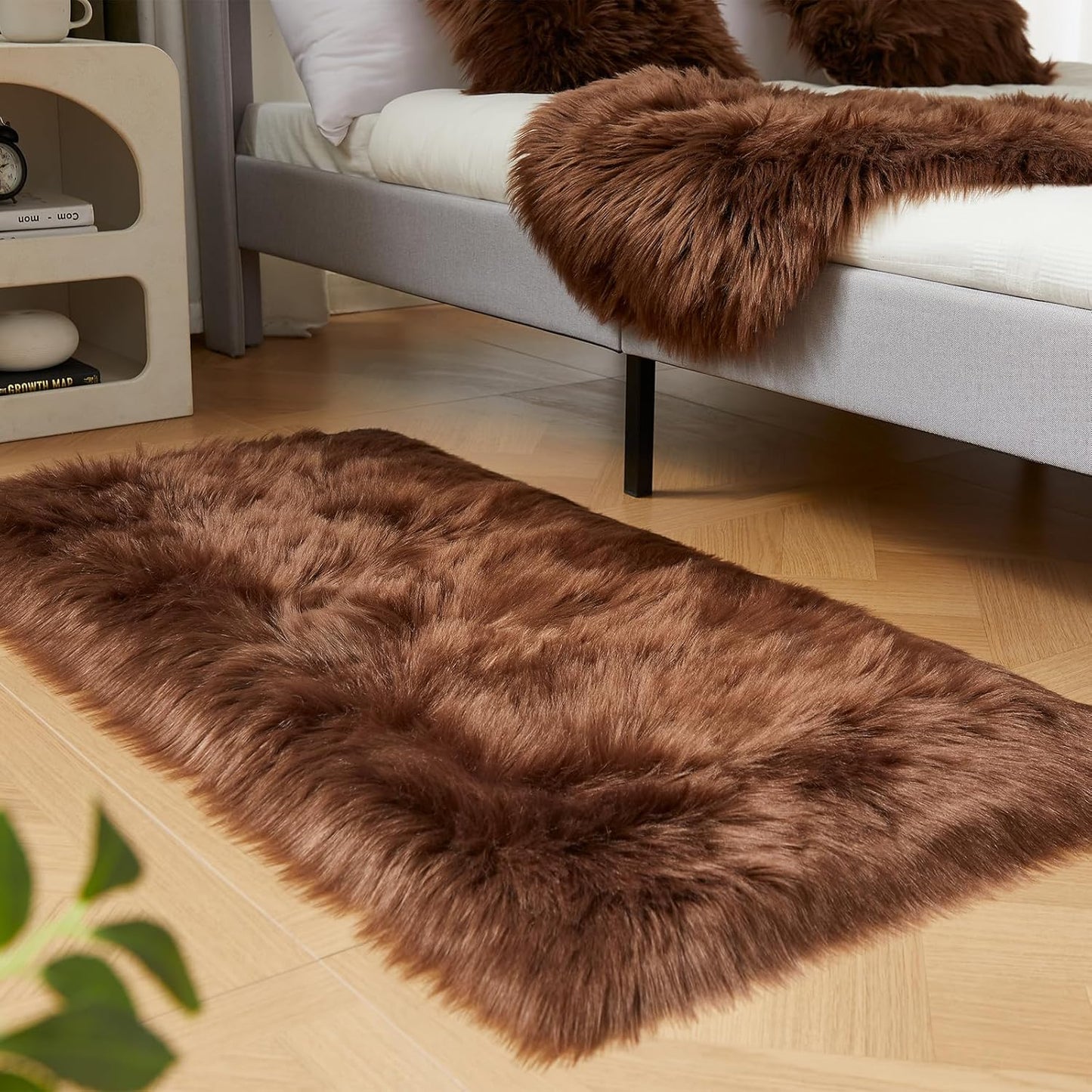 EasyJoy Ultra Soft Fluffy/Fuzzy Shaggy Area Rug Faux Fur Chair Cover Seat Pad for Bedroom Floor Sofa Living Room (2 x 6 ft Sheepskin, Beige)