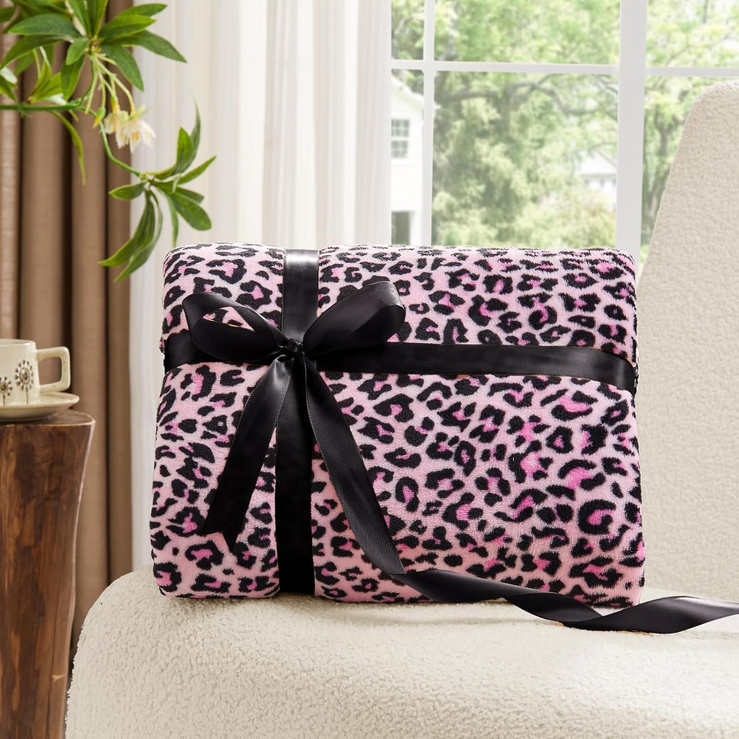 BEDELITE Fleece Blanket Black Throw Blankets for Couch & Bed, Luxury Plush Cozy Fuzzy Blanket 50x60 inches, Super Soft Warm Lightweight Throw Blanket for Travel Camping - Colors A