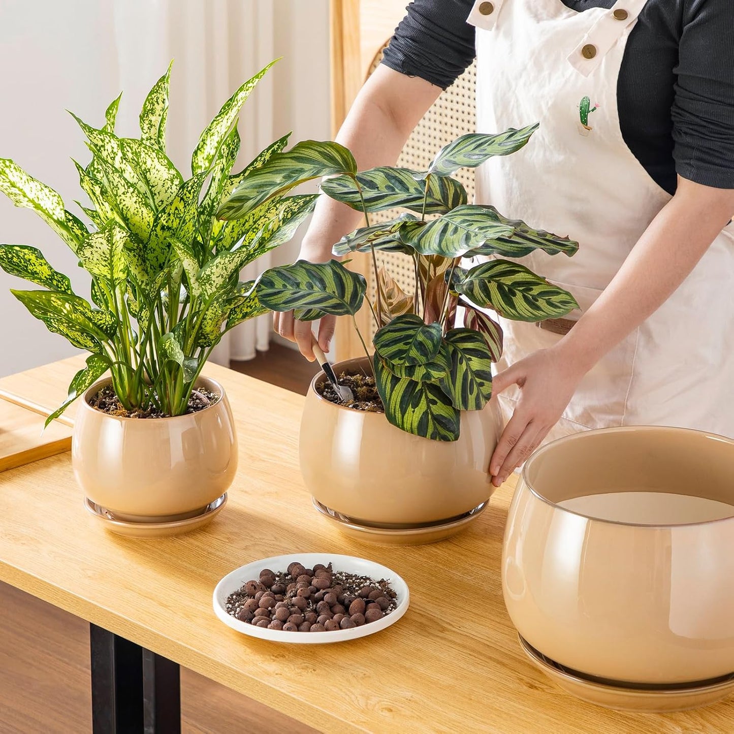 vancasso 3-Pack Ceramic Plant Pots, 3.7/4.8/6.2 Inch Indoor Planters with Saucers & Drainage Hole Planter pots for Indoor Plants and Flower, White
