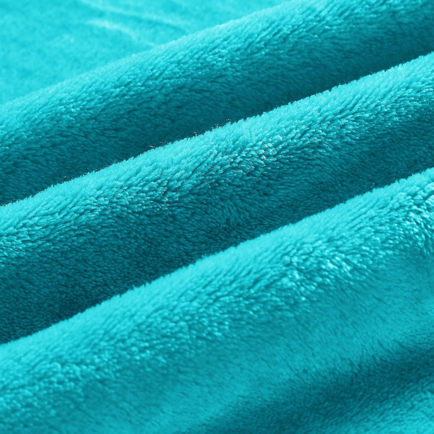 BEDELITE Fleece Blanket Black Throw Blankets for Couch & Bed, Luxury Plush Cozy Fuzzy Blanket 50x60 inches, Super Soft Warm Lightweight Throw Blanket for Travel Camping - Colors A