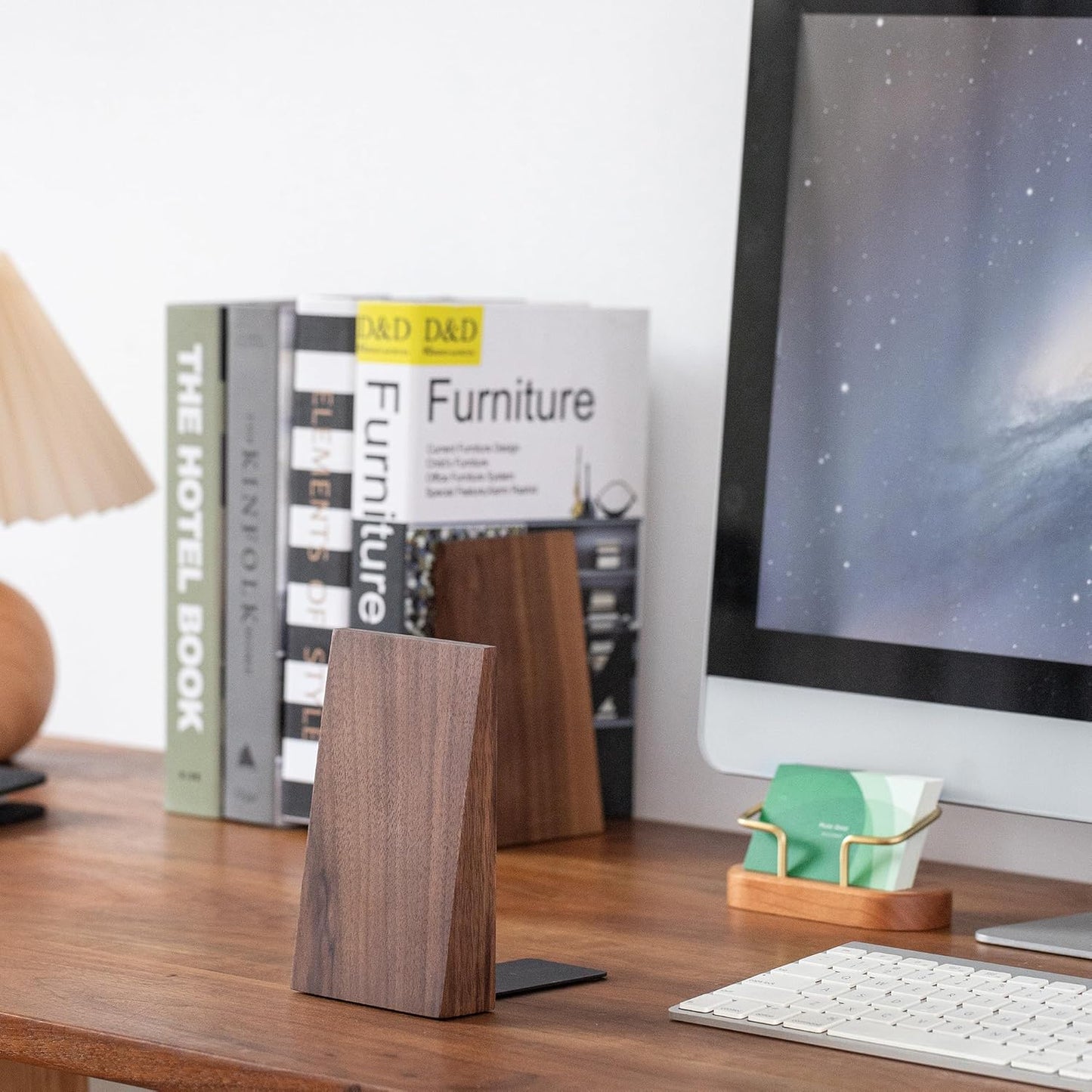 Muso Wood Book Ends, Thickened Wooden Bookends for Heavy Books, Creative Decorative Bookends for Shelves, Non-Skid Book Ends, Handmade Acacia Wood Bookends
