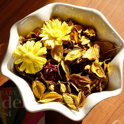 Spring Potpourri Bags,Vanilla Scented Potpourri Bowl Fillers,Dried Flowers,Home Fragrance Sachet of Petal, Vase Decor (White Caramel)-Mini