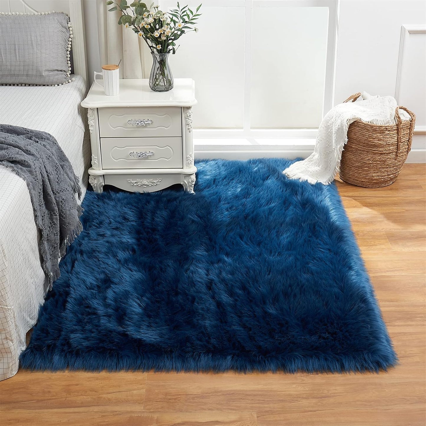 EasyJoy Ultra Soft Fluffy/Fuzzy Shaggy Area Rug Faux Fur Chair Cover Seat Pad for Bedroom Floor Sofa Living Room (2 x 6 ft Sheepskin, Beige)