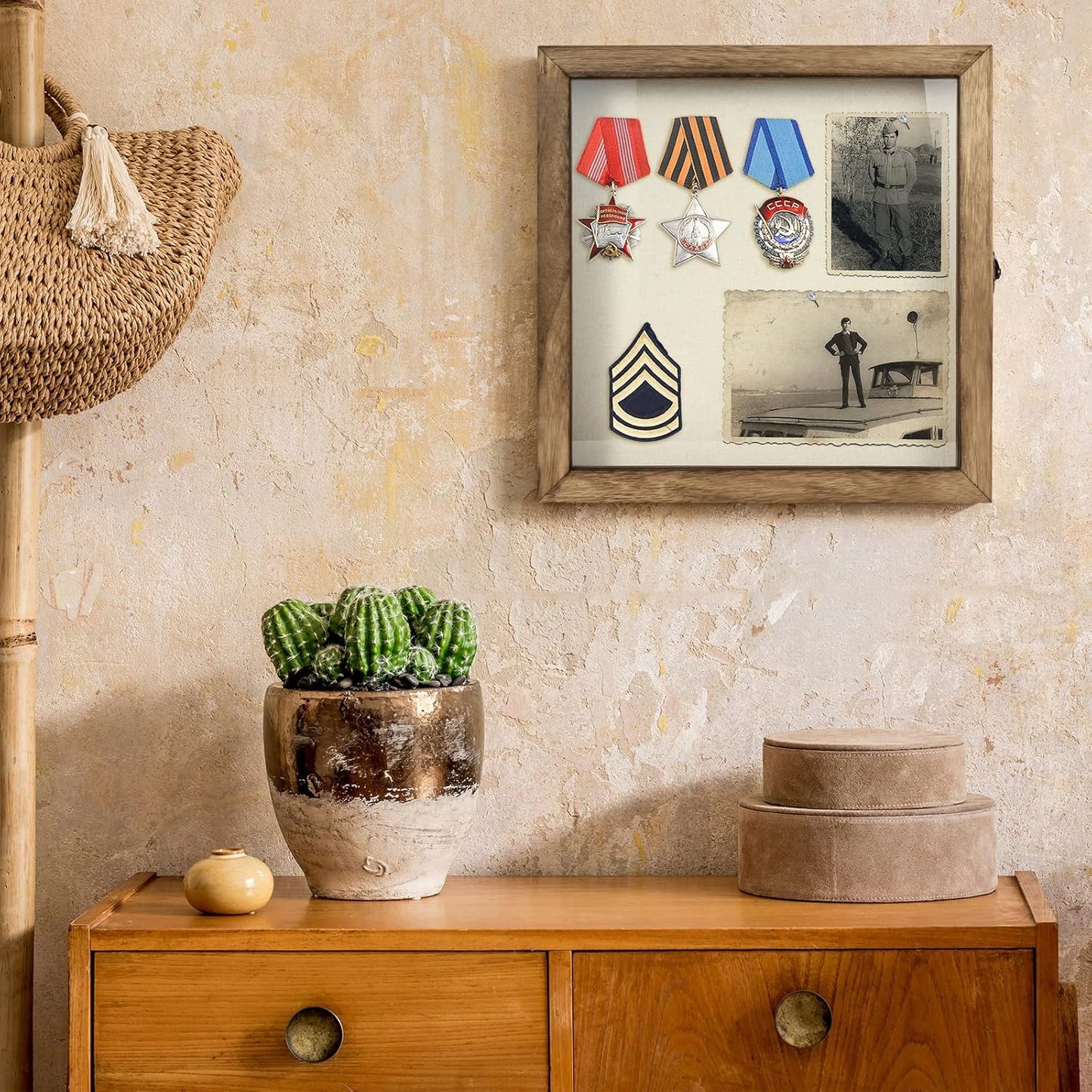 TJ.MOREE Shadow Box Frame 8 x 10 Shadowbox Display Case Picture Frame with Linen Back Memorabilia Bouquet Medals Military Photos Memory Box