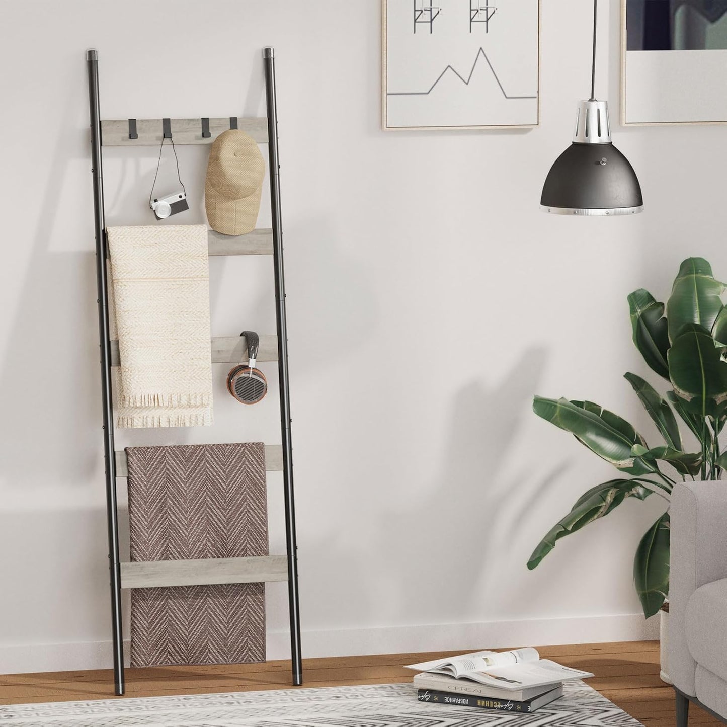 Blanket Ladder, 5-Tier Towel Holder with 4 Removable Hooks, Farmhouse Wall Leaning Decorative Rack Shelf, Wooden Towel Display Rack, Quilt Ladder for Living Room, Bedroom, Rustic Brown