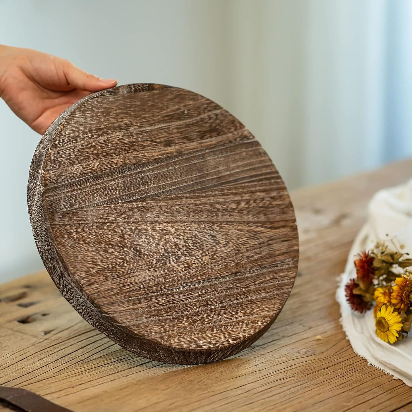Romadedi Rustic Wooden Tray Candle Holder - Round Wood Decorative Pillar Candle Tray for Coffee Table Farmhouse Kitchen Countertop Organizer Home Decor Wedding Centerpiece, Distressed White