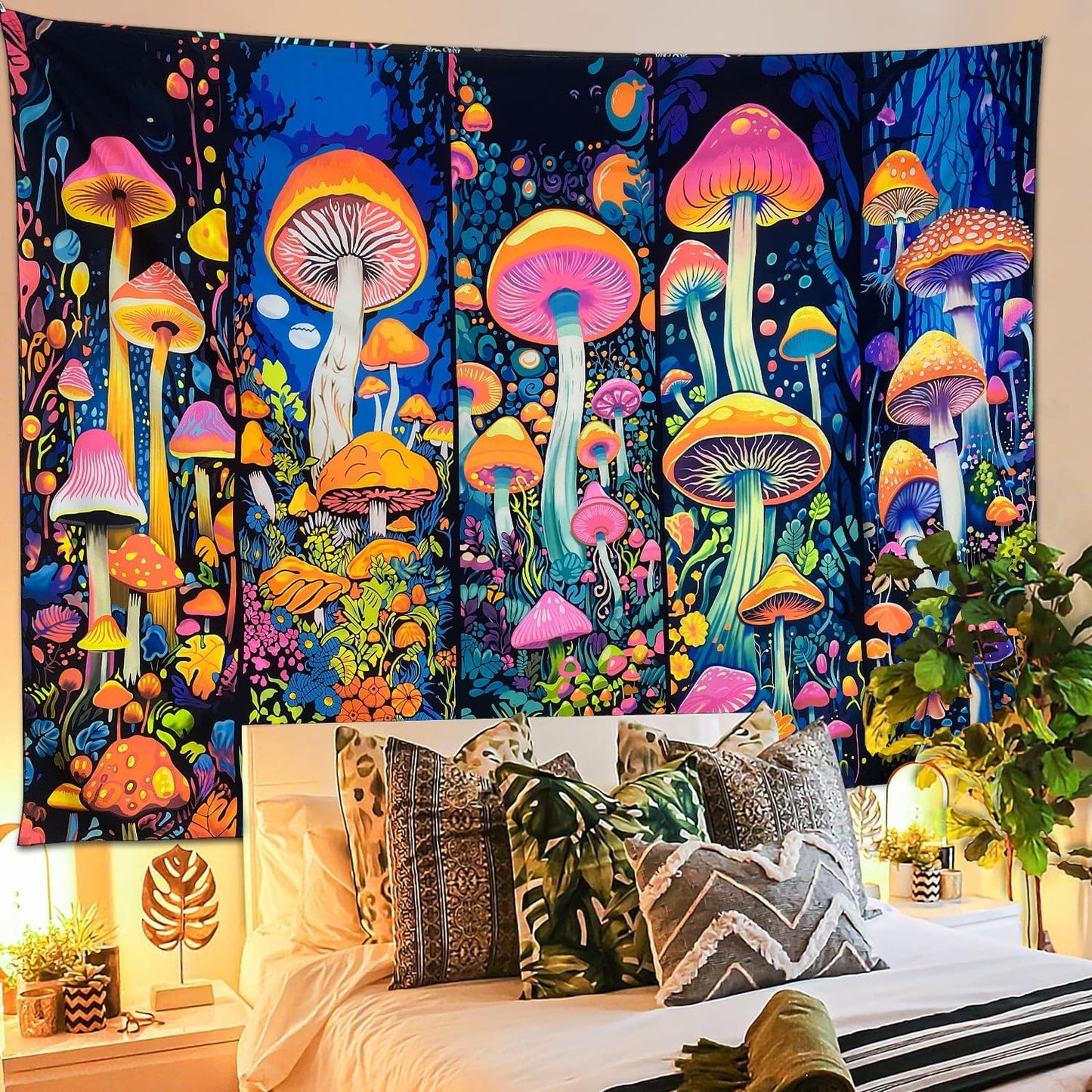 ARTCREATOR Black Light Art Halloween Wall Decor Trippy Blacklight Horror Face Tapestry, UV Reactive Tapestries Glow in The Dark Party Tapestry for Bedroom, Living Room (29" x 37")