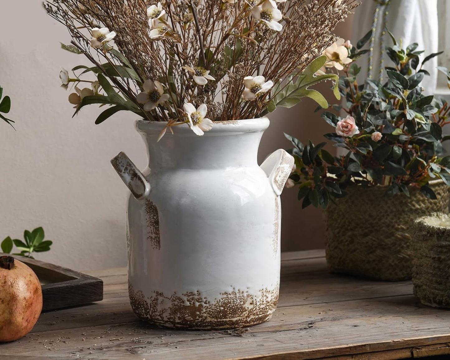 Quoowiit Ceramic Rustic Farmhouse Vase, Distressed Decorative Flower Vases for Home Decor, Ideal Shelf Decor, Green Boho Vase for Living Room Bedroom Kitchen Office Centerpiece Table Decorations