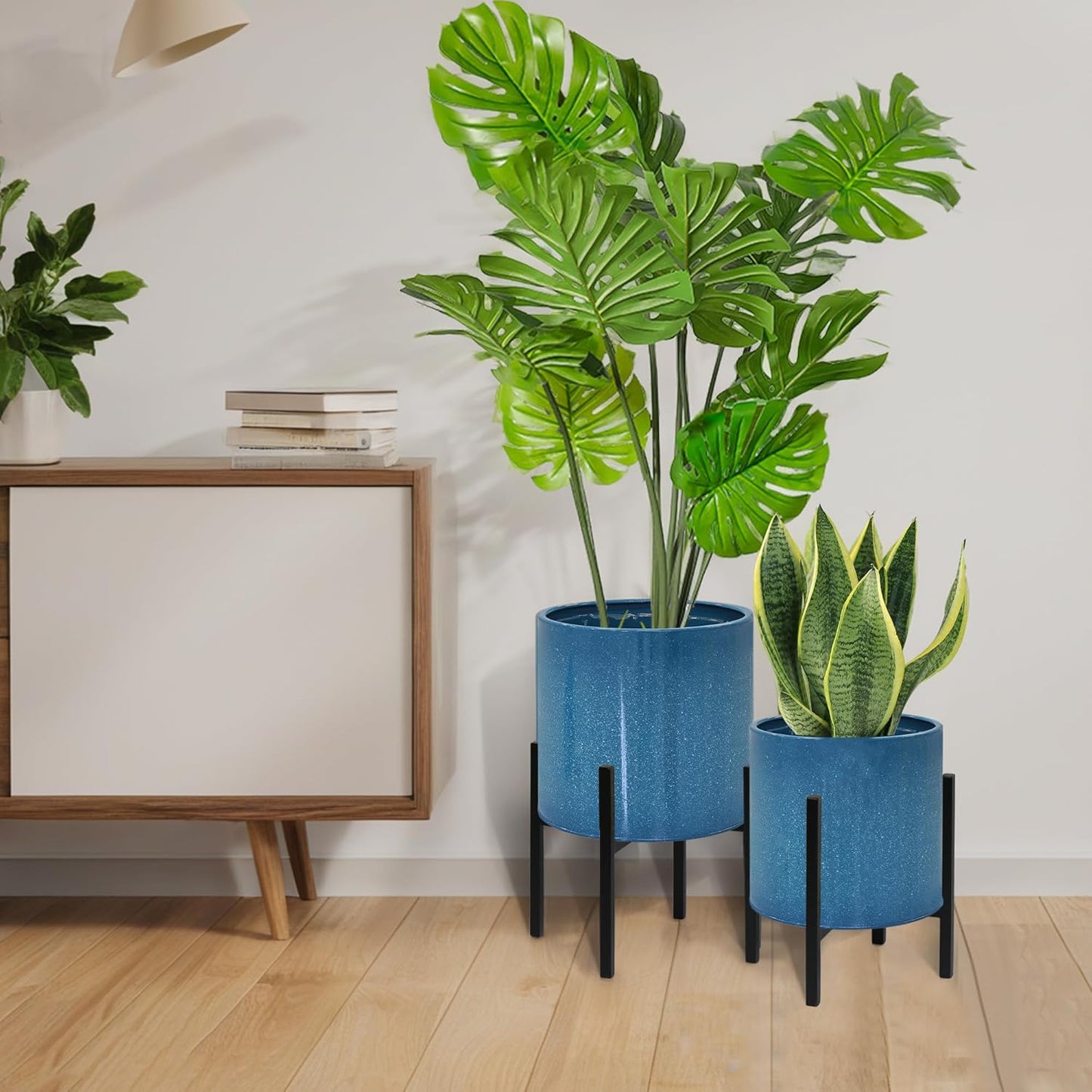 ARNIS Modern Plant Pots, Set of 2 Large Planters with Stand, Decorative Planters, Metal Pots with Drainage Holes for Living Room, Office, Garden or Balcony, 8.25 &10.5 Inch, Dirt