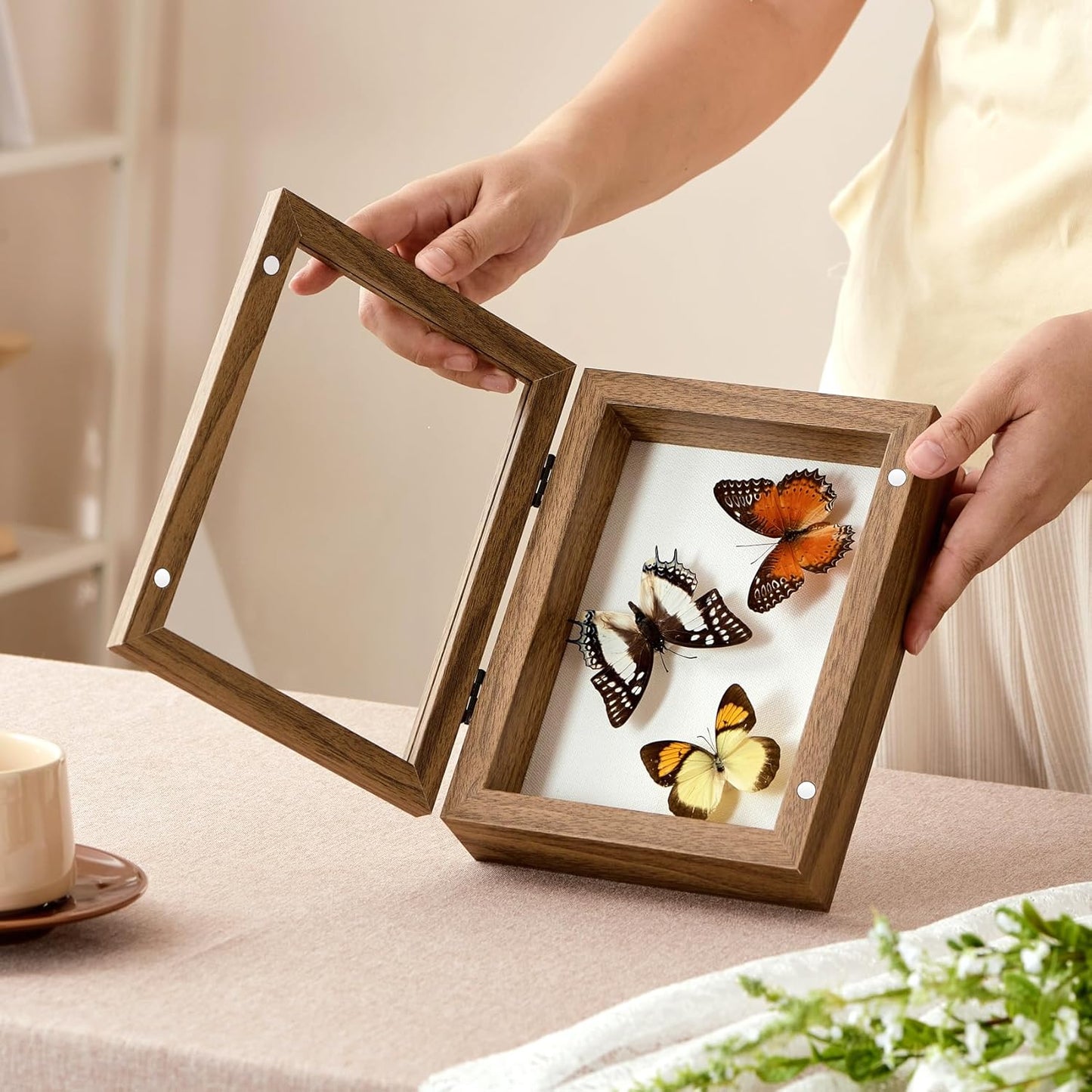 8x10 Deep Shadow Box Picture Frame Display Case with Linen Back and Stand,Real Glass Black Shadow Memory Box Frame 8x10 for Flower Baby Pet Wedding Photo Art Craft Memorial Wall Decor Gift