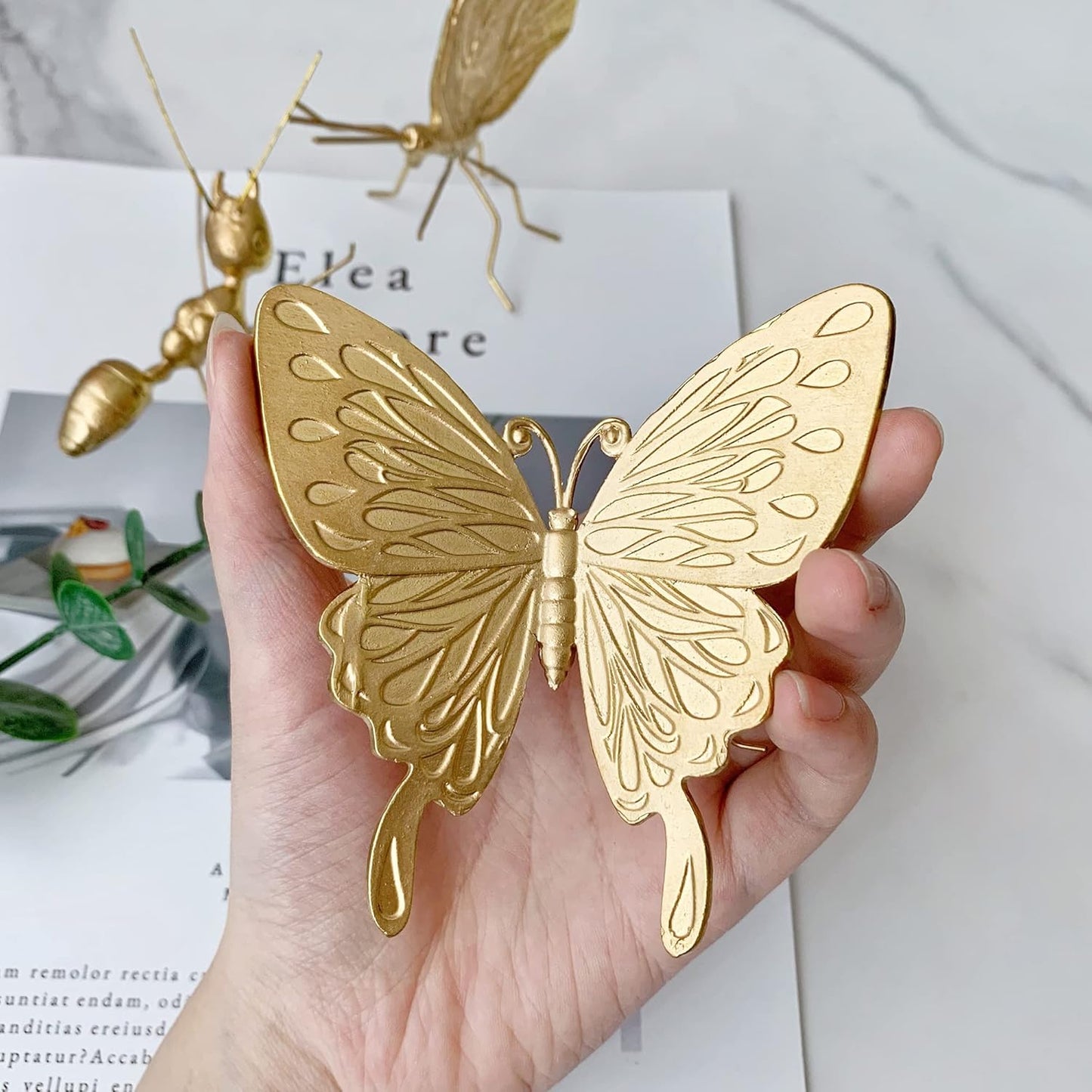 Gold Butterfly Sculpture Solid Metal Insect Ornament Mini Butterfly Figurine for Home Office Garden Desktop Decor