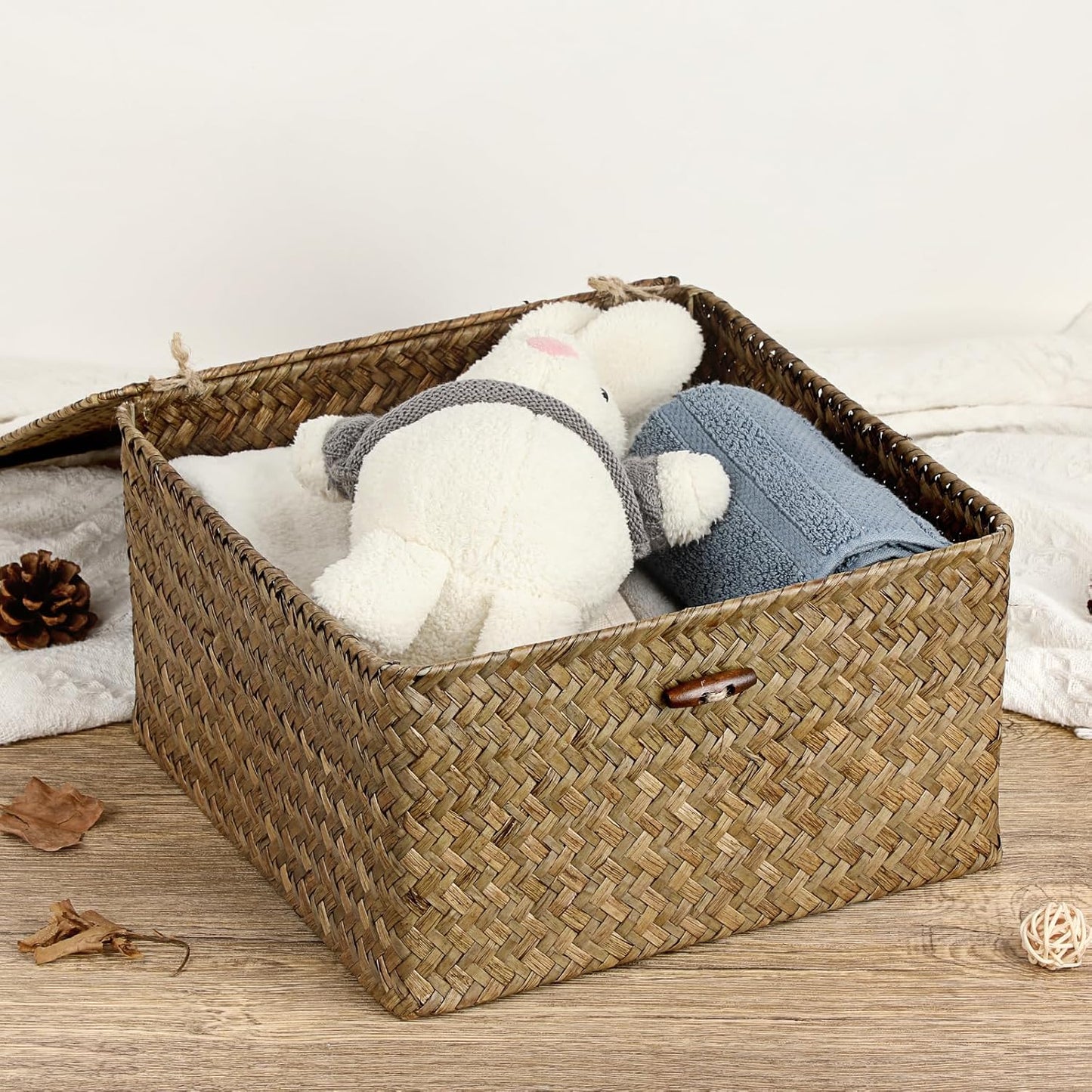 Hipiwe Seagrass Basket with Lid Wicker Storage Basket Square Handwoven Decorative Baskets Box for Shelf Multipurpose Household Baskets Home Decor,X-small