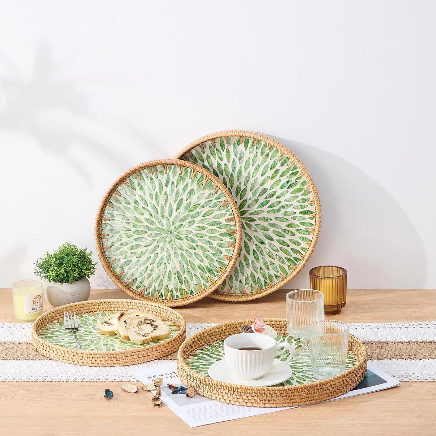 Round Rattan Tray with Mother of Pearl Inlay, Rattan Serving Tray with Wooden Base, Decorative Wicker Basket for Table Decor, Storage and Display of Coffee Bread Food Fruit (Leaf)