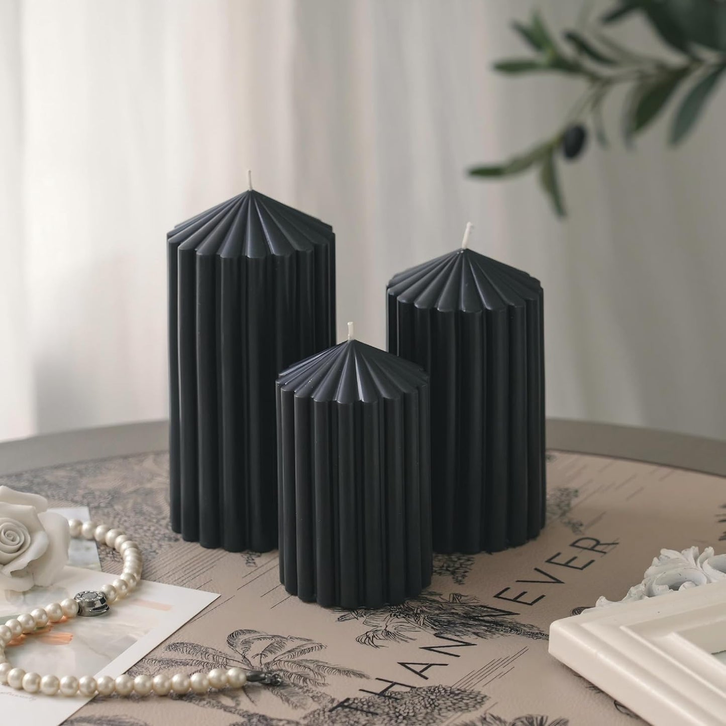 3 Pack White Ribbed Pillar Candles - Soy Wax Unscented, 2.76" x4.2/4.9/5.9 in Smokeless Non Toxic Cotton Wick, Aesthetic Modern Candles for Home Decor, Dinner Table, Living Room, Housewarming Gift