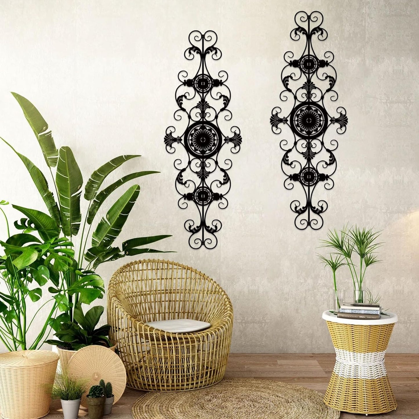 ruelen Metal Scroll Wall Decor Rustic Iron Wall Medallion Small Traditional Metal Scroll Wall Art for Home Living Room Front Porch Above Door Hallway Entryway Decoration（(Separated into two pieces, assembly required)）