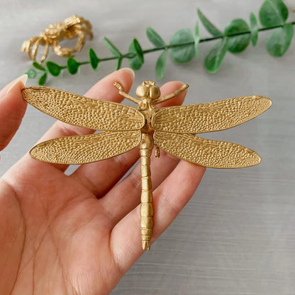 Gold Butterfly Sculpture Solid Metal Insect Ornament Mini Butterfly Figurine for Home Office Garden Desktop Decor
