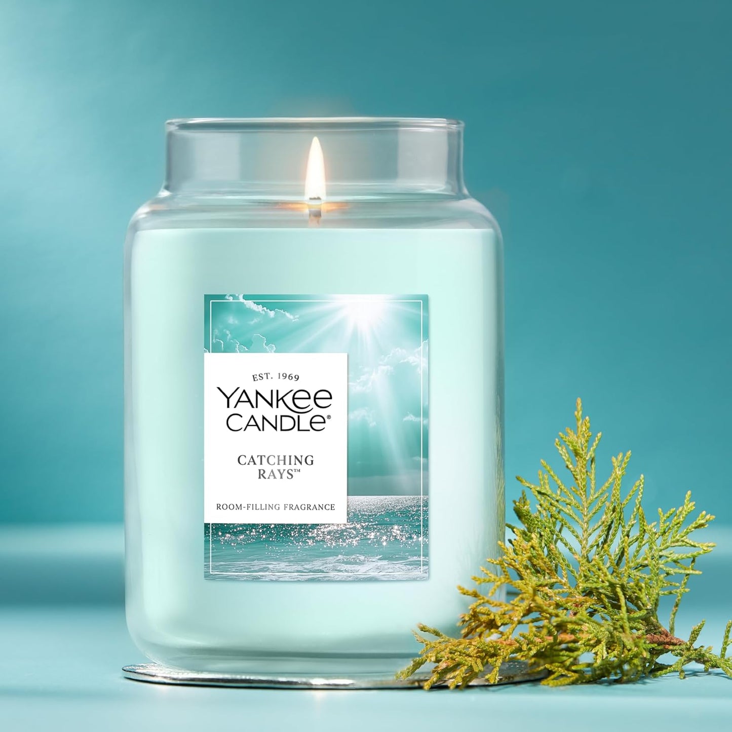 Yankee Candle Ocean Air Scented Candle, 22oz Large Jar with up to 150 Hour Burn Time, Giftable