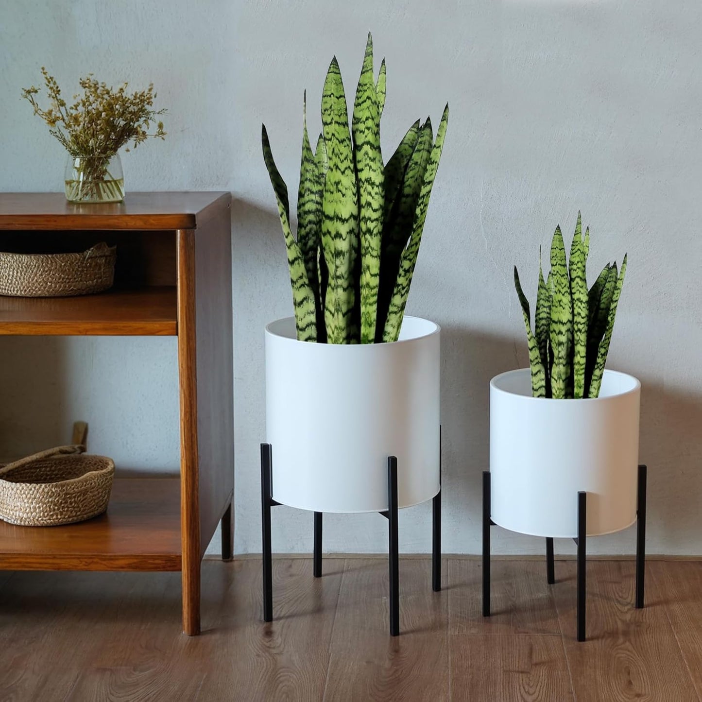 ARNIS Modern Plant Pots, Set of 2 Large Planters with Stand, Decorative Planters, Metal Pots with Drainage Holes for Living Room, Office, Garden or Balcony, 8.25 &10.5 Inch, Dirt