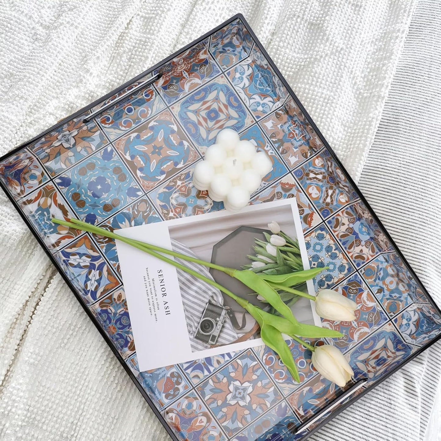 Spsyrine Serving Tray with Handles, Plastic Decorative Tray for Coffee Table, Living Room, Home Decor, Dianthus