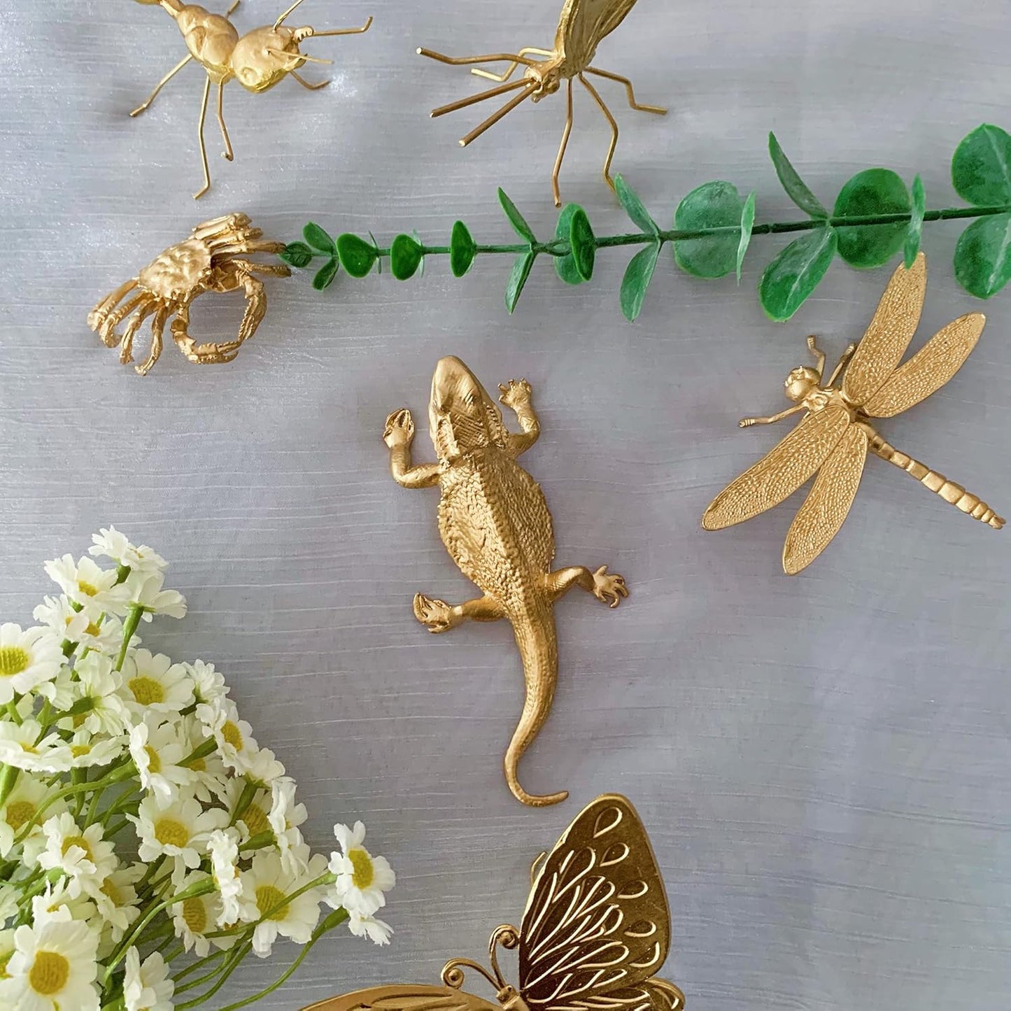Gold Butterfly Sculpture Solid Metal Insect Ornament Mini Butterfly Figurine for Home Office Garden Desktop Decor