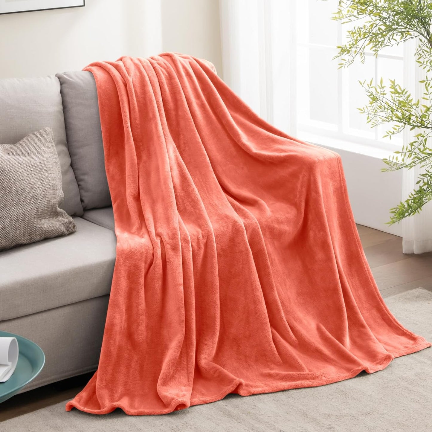 BEDELITE Fleece Blanket Black Throw Blankets for Couch & Bed, Luxury Plush Cozy Fuzzy Blanket 50x60 inches, Super Soft Warm Lightweight Throw Blanket for Travel Camping - Colors A