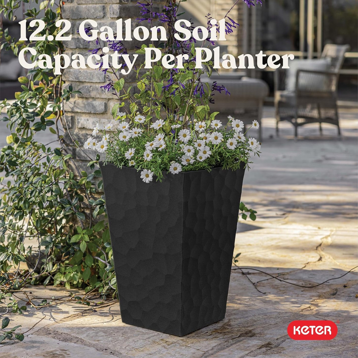 Keter Set of 2 Resin Modern Outdoor 22 Inch Tall Large Flower Pots, Tapered Wood Look Planters for Outdoor Plants and Front Porch Decor, Graphite